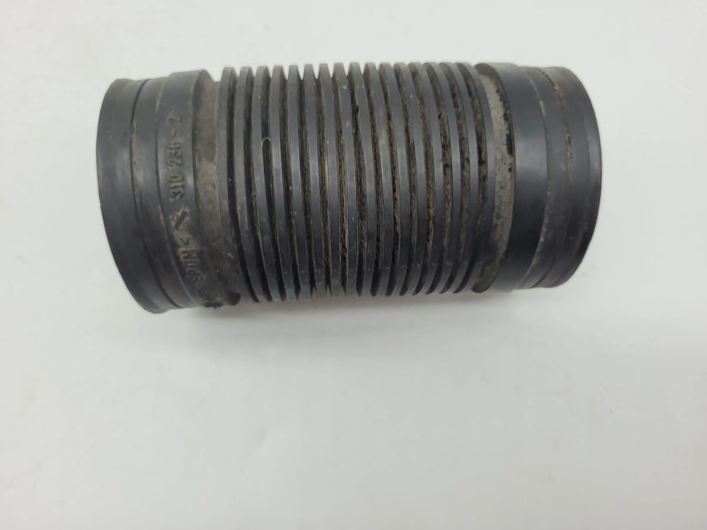 Original Opel Corsa B S93 Ansaugrohr Ansaugschlauch Luftschlauch 90531345