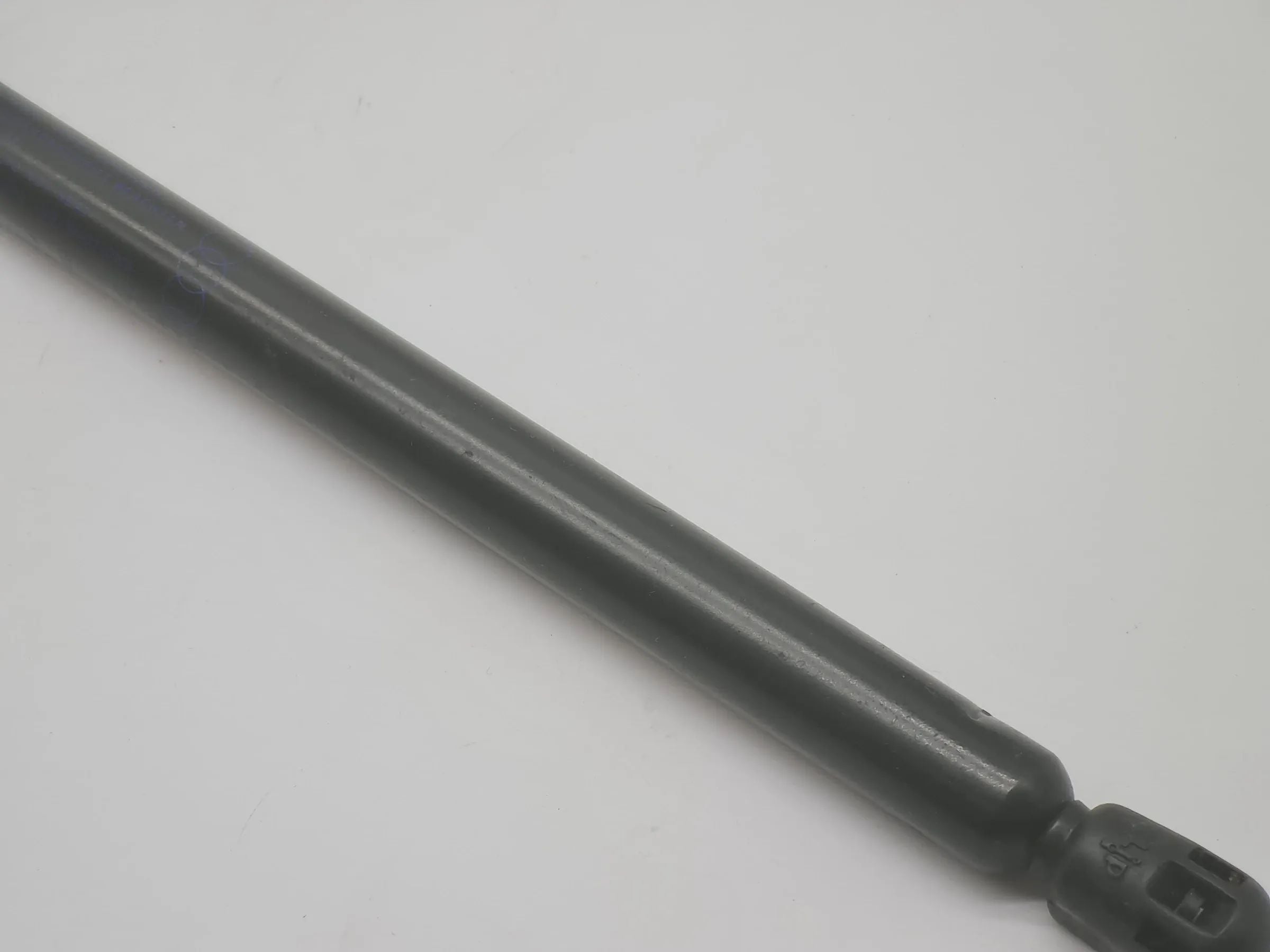 Original Audi A6 (4B2/4B4) Gasdruckfeder Dämpfer Motorhaube 4b0823359B