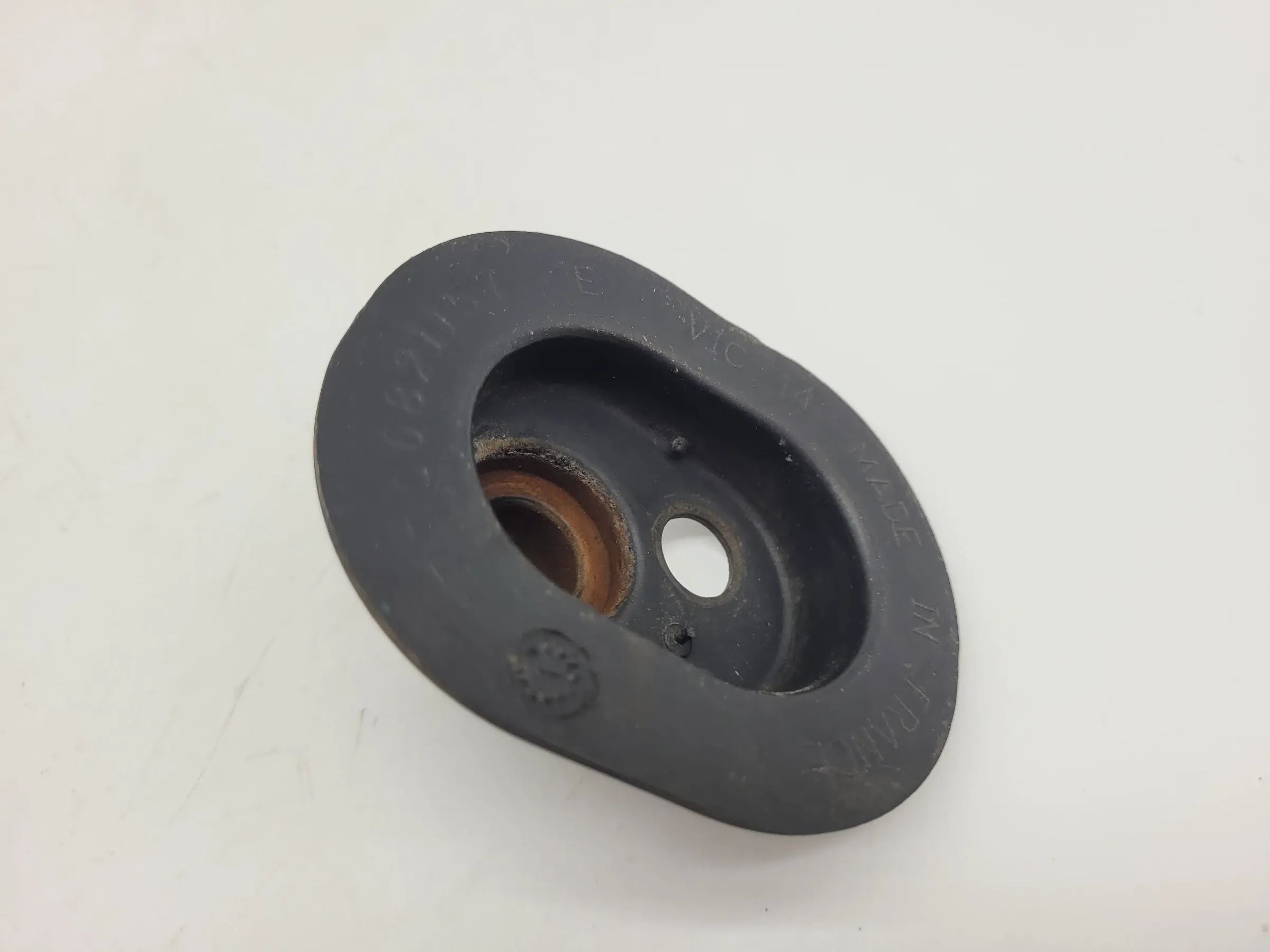 Renault Twingo I 1 C06 Abdeckung Wischerarm Kappe Vorne 7700821157 (Original)