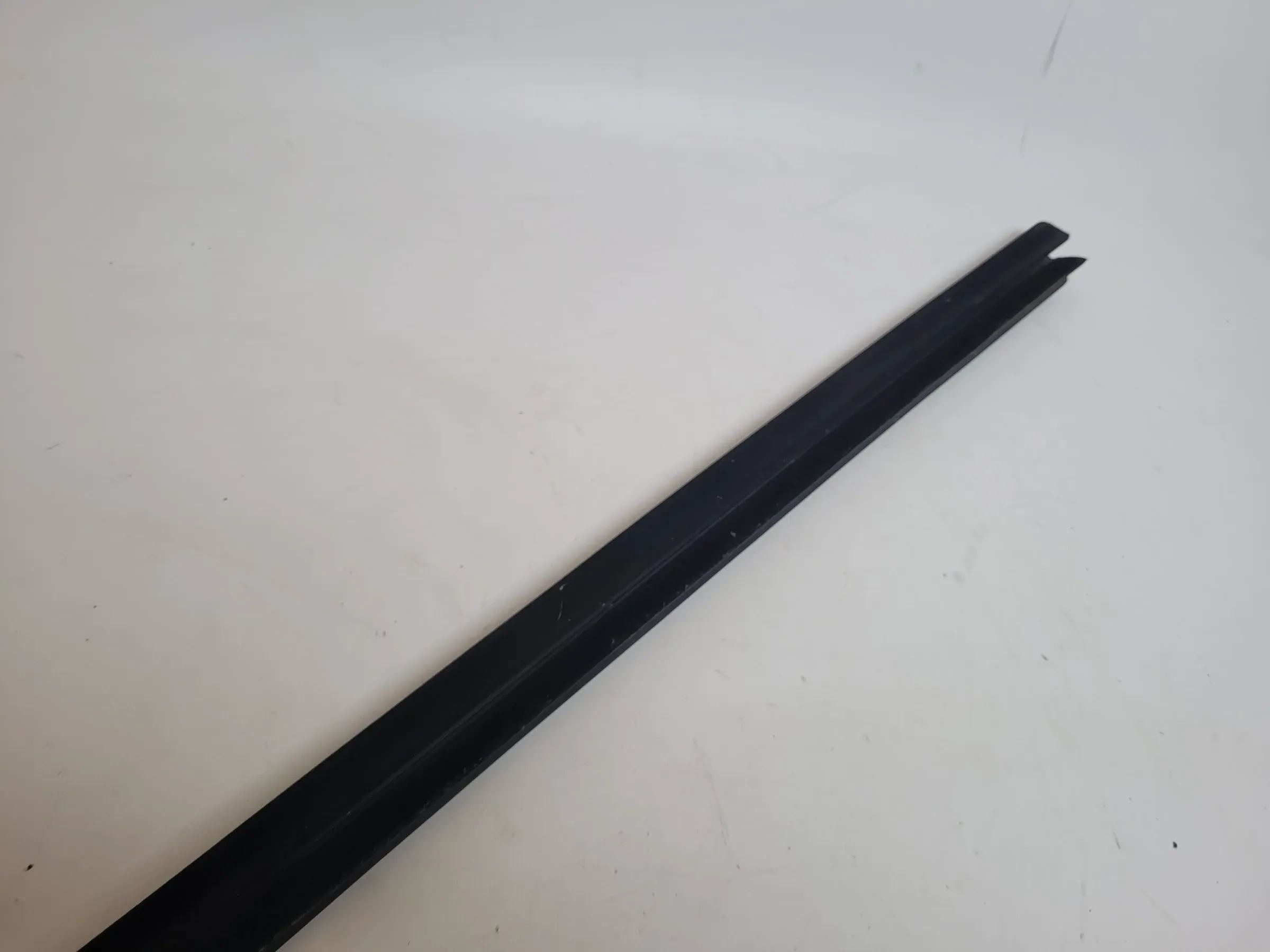 BMW 3er Touring E91 Schachtleiste Dichtung 1 Vorne Links Innen 17033 Original