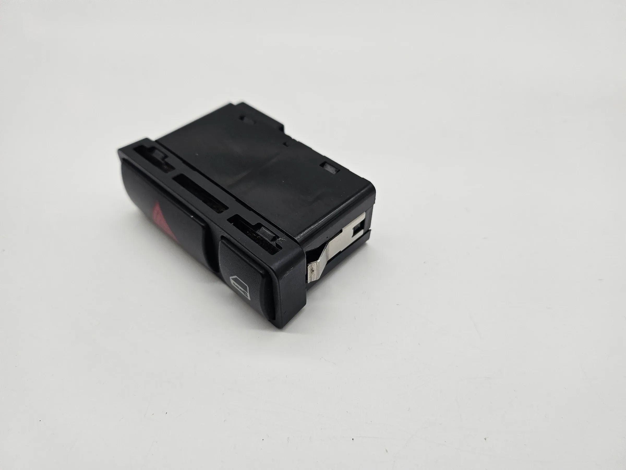 original hazard warning light switch 8368920 BMW X5 E53 