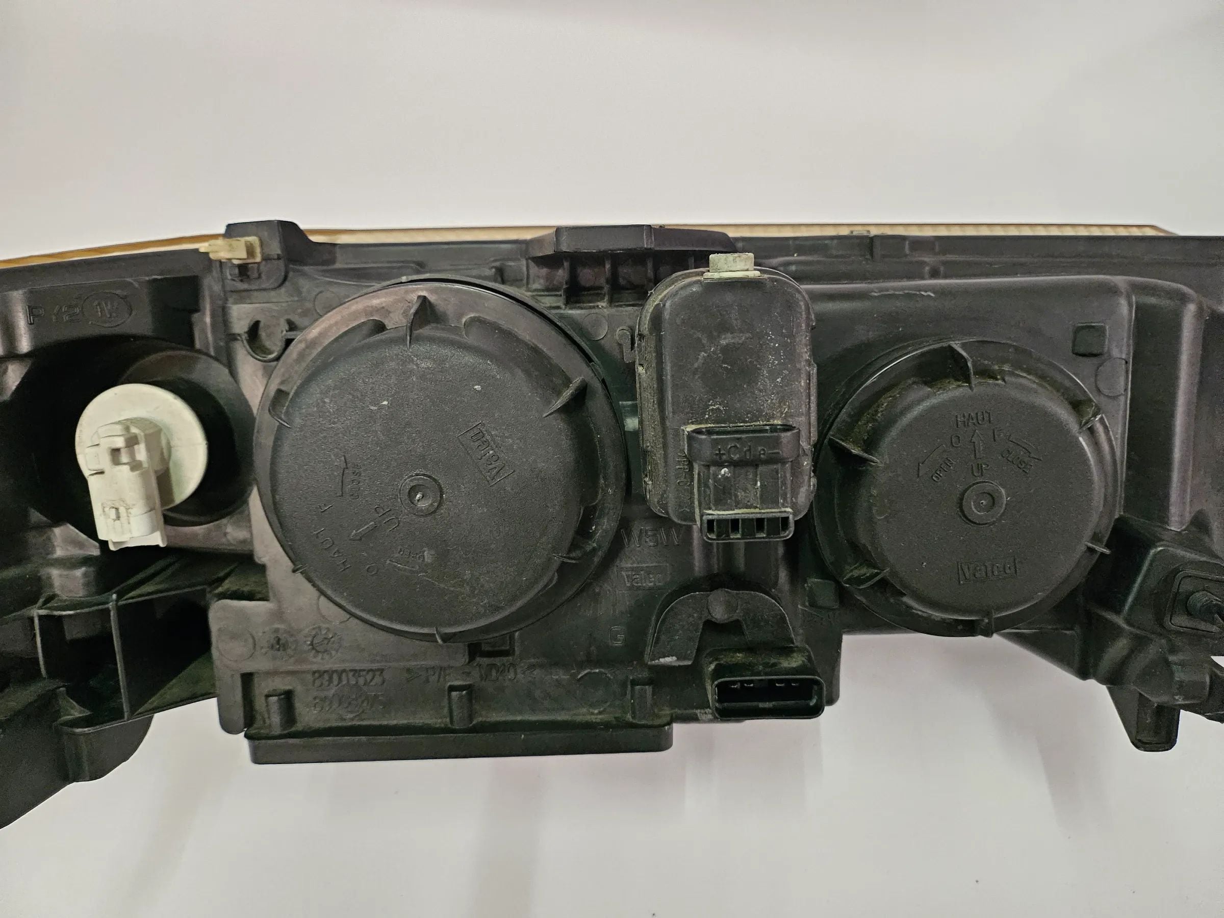 Phare avant gauche d'origine Renault Laguna Grandtour 1.8 G 8200002845