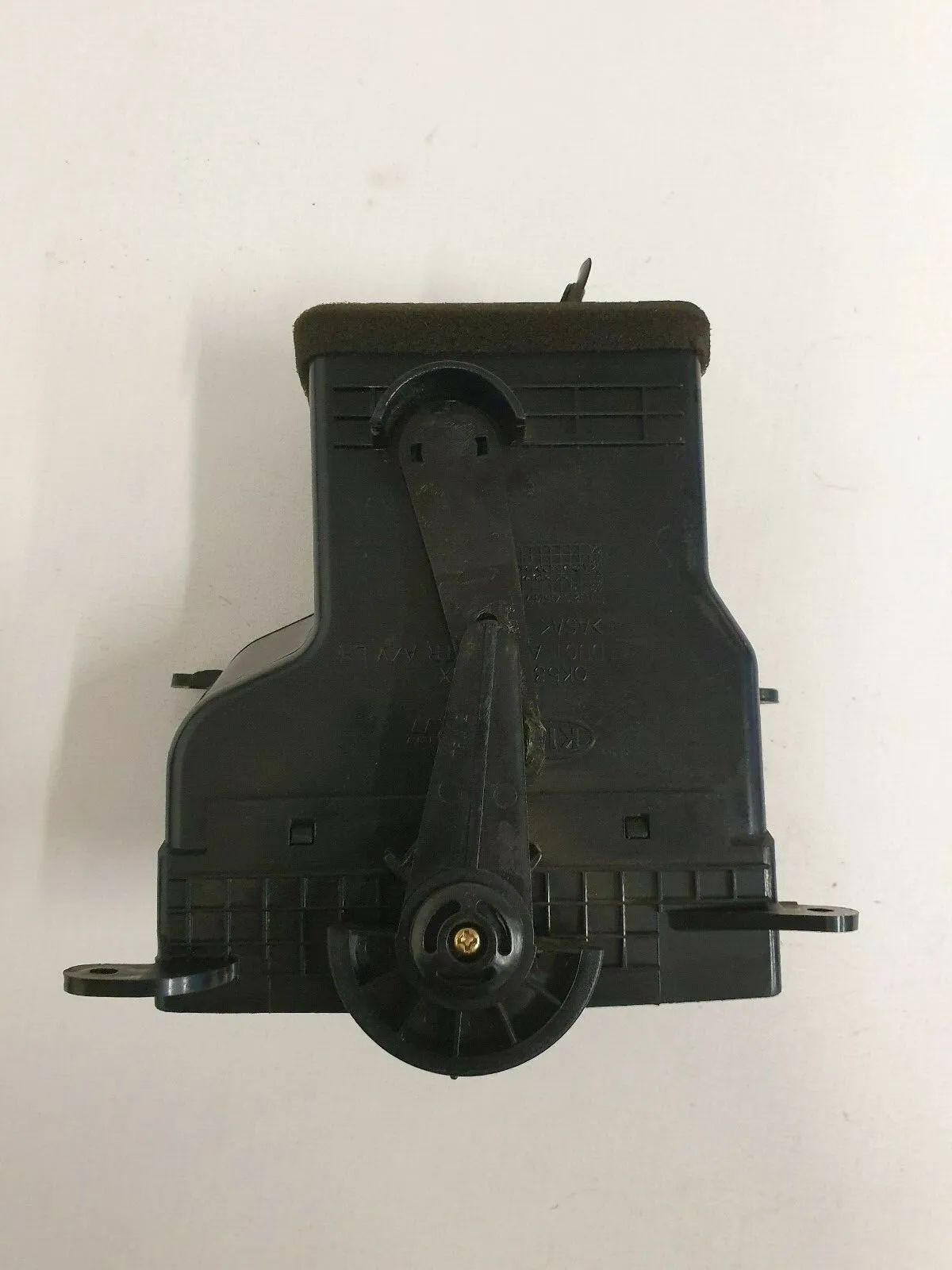 KIA CARNIVAL 2 II (GQ) 2.9 CRDI Luftdüse OK53A6481X Mitte Links K42