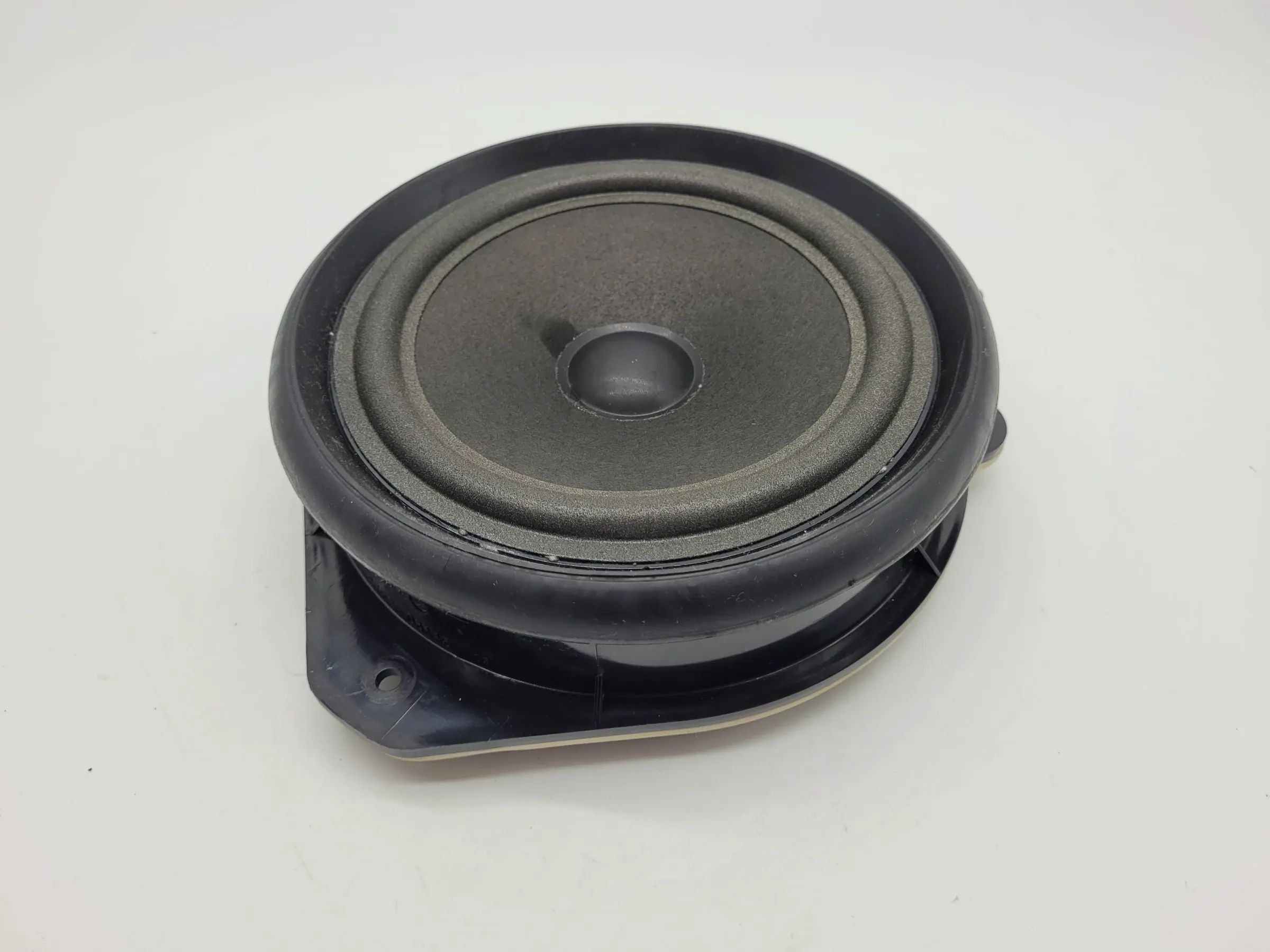 Original Audi A4 (S-Line) JTB Lautsprecher Box L/R Vorne/Hinten 8E0035411