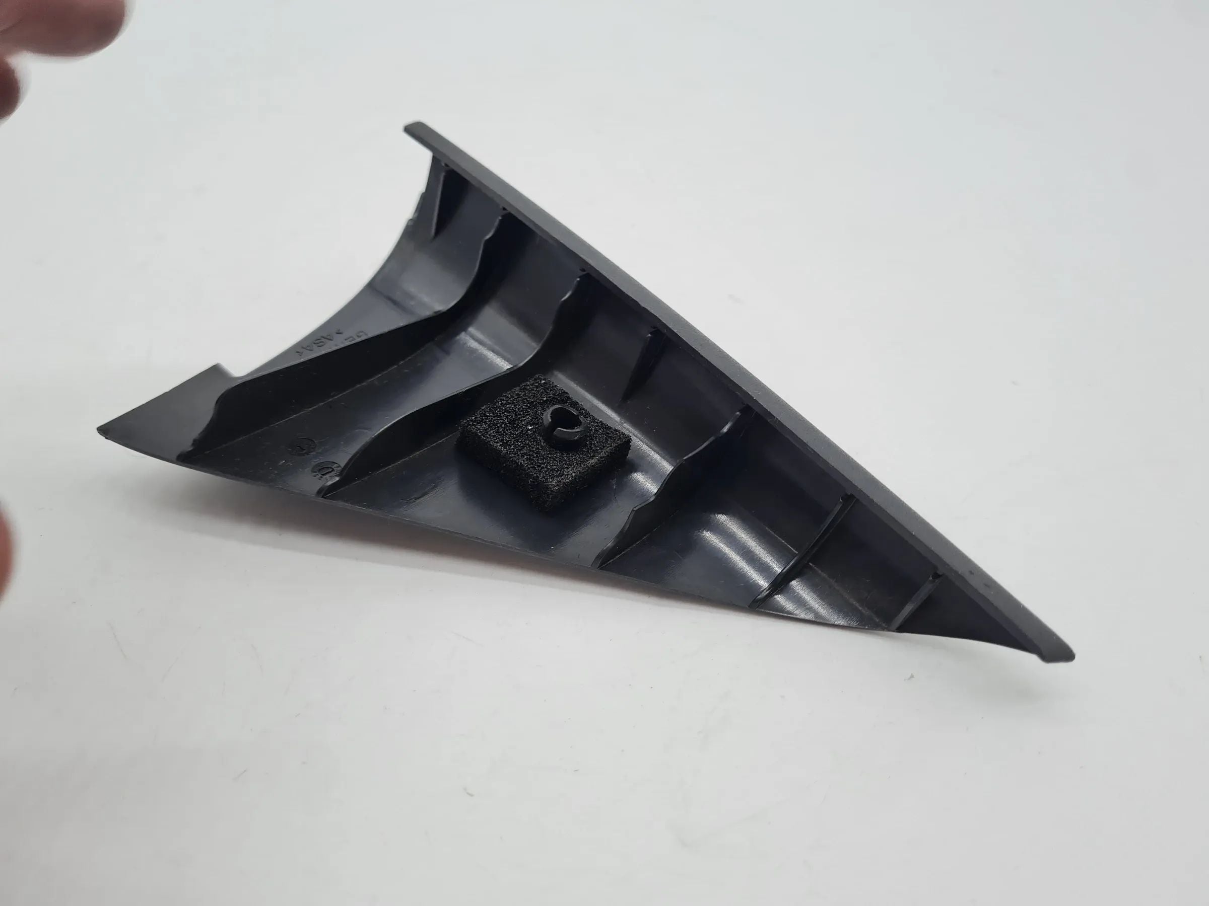 Original Audi A4 (8E/B6/B7) Blende Verkleidung Dreieck Links Hinten 8E0857569