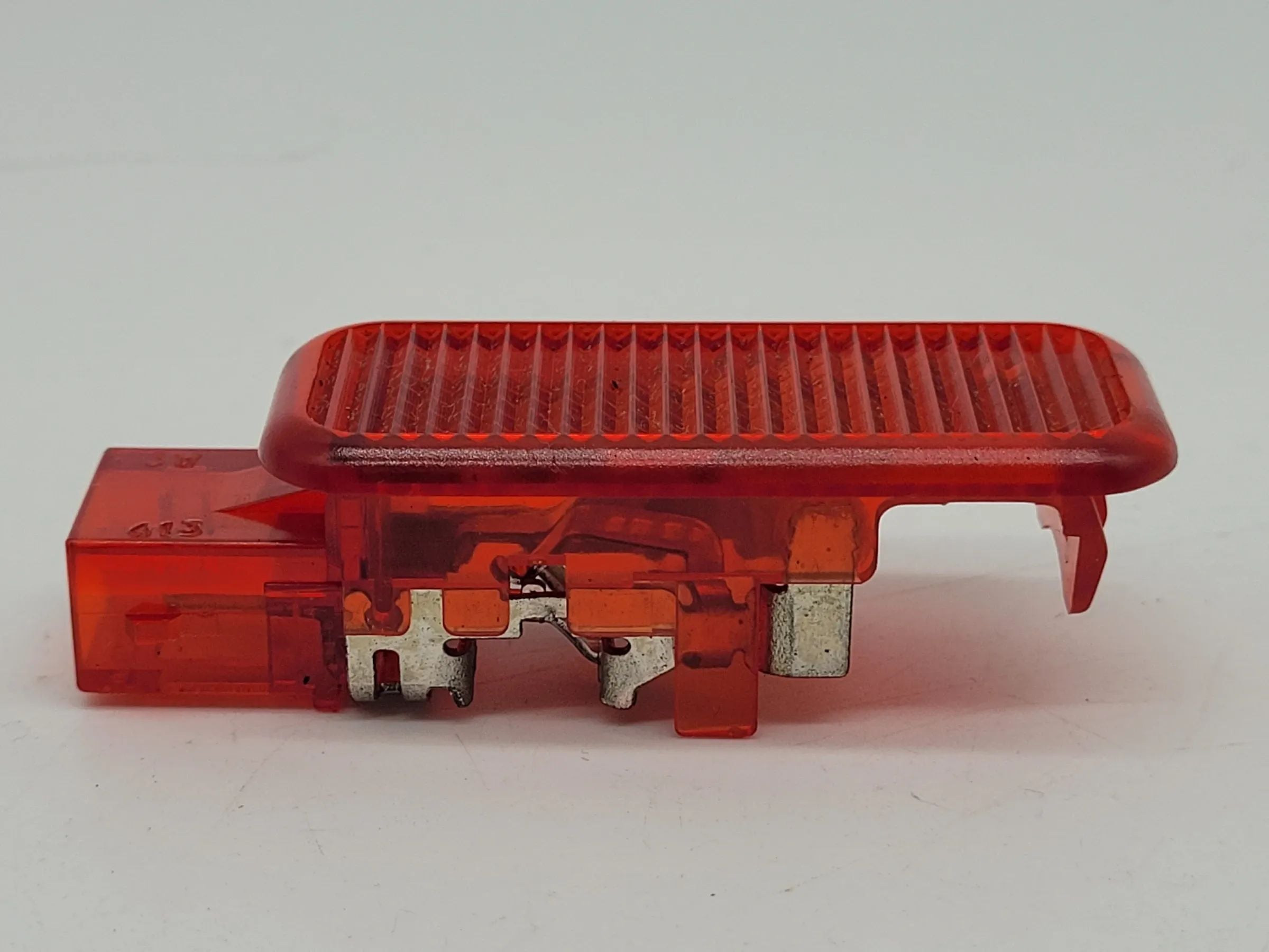 Original Audi A4 (8E/B6/B7) Türleuchte Türlicht Leuchte Rot L/R 8D0947411