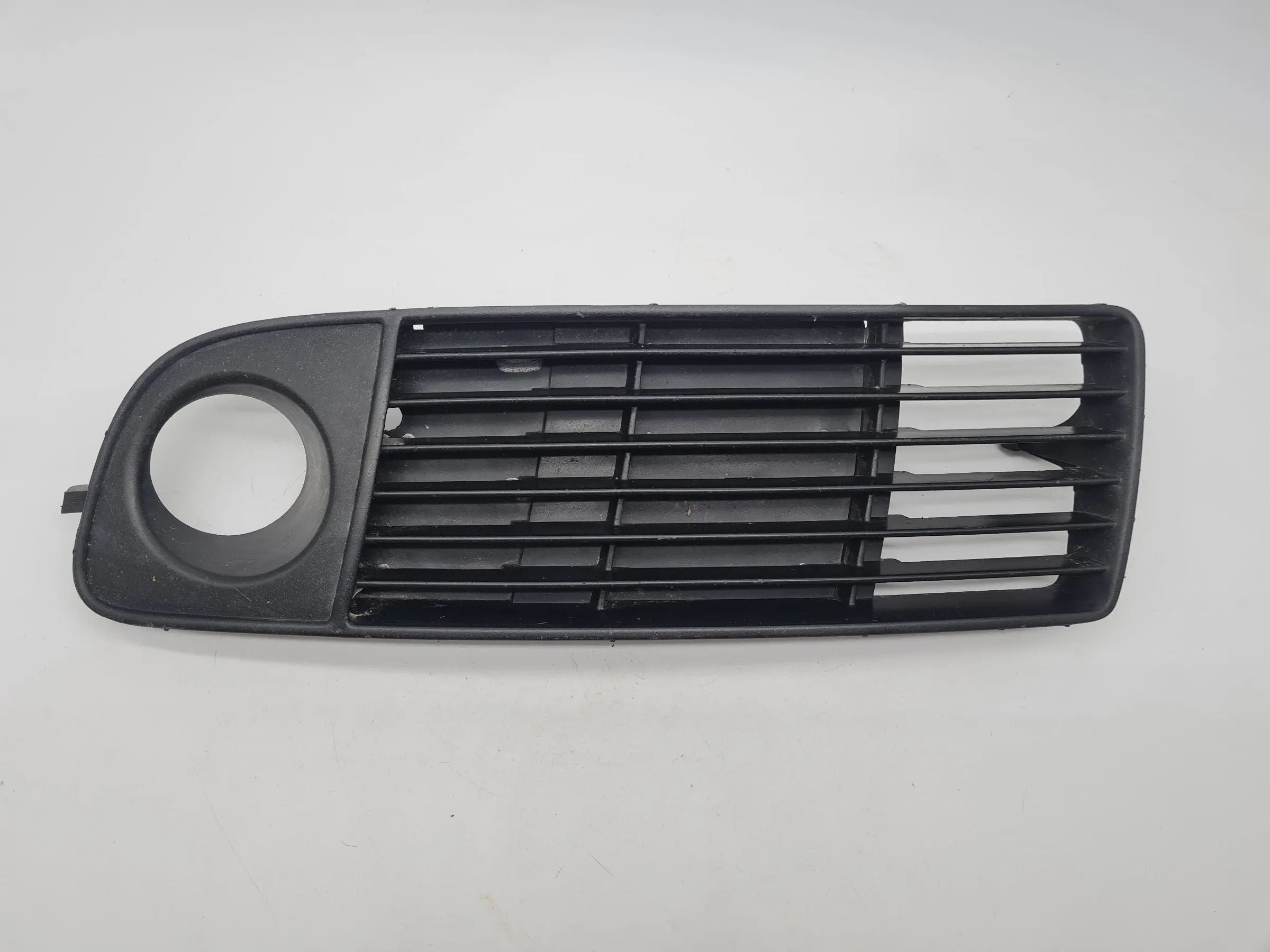 Original Audi A6 (4B2/4B4) Gitter Frontgitter Grill Links 4B0807681J