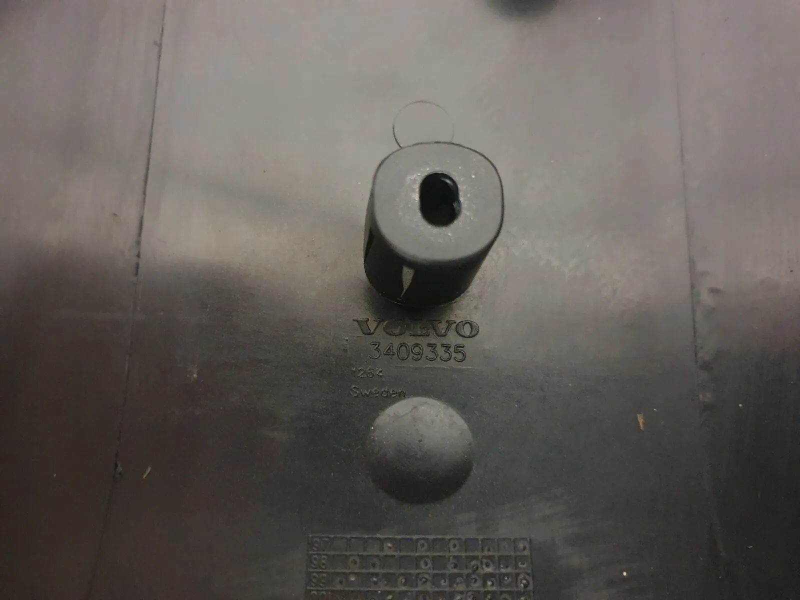 Volvo V70 II Kombi Bj.00 Lenksäule Verkleidung Abdeckung Unten 3409335 rechtslen