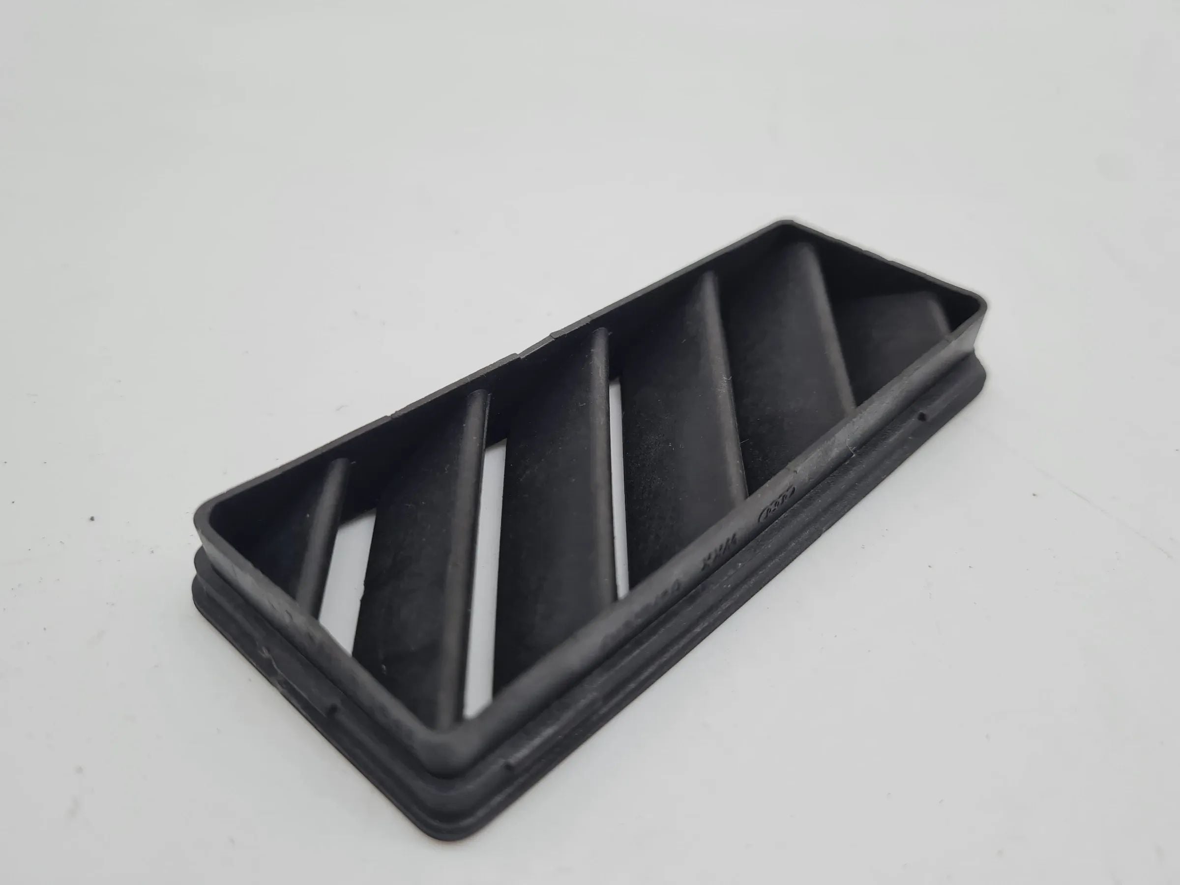 Original Audi A4 (8E/B6/B7) Luftgitter Blende Armaturenbrett Rechts 8E0819794B