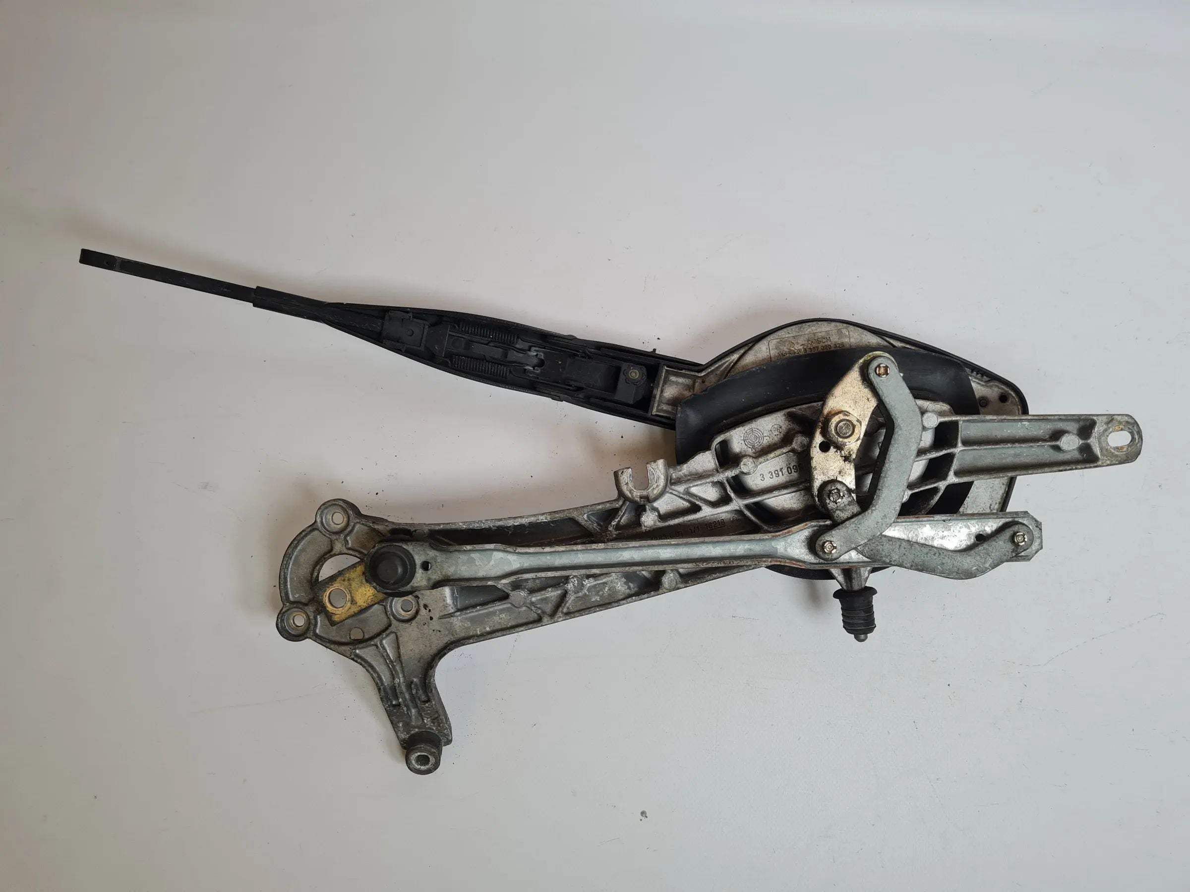Original Mercedes-Benz E-Klasse/CLK 208/210 Wischergestänge Vorne 3391098329