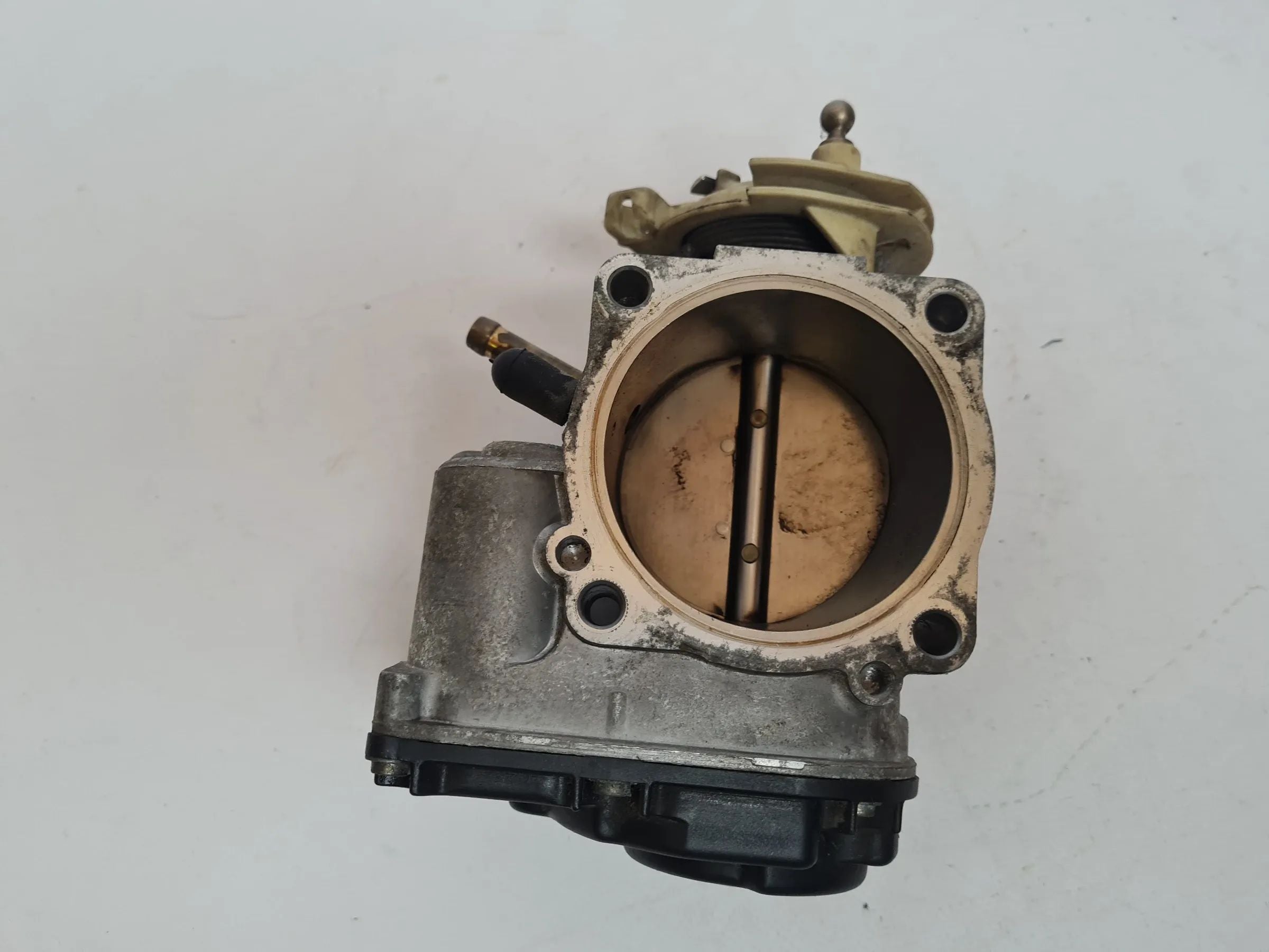 Original Audi A6 (4B2/4B4) 2.4 V6 Drosselklappe Stutzen 078133063AG