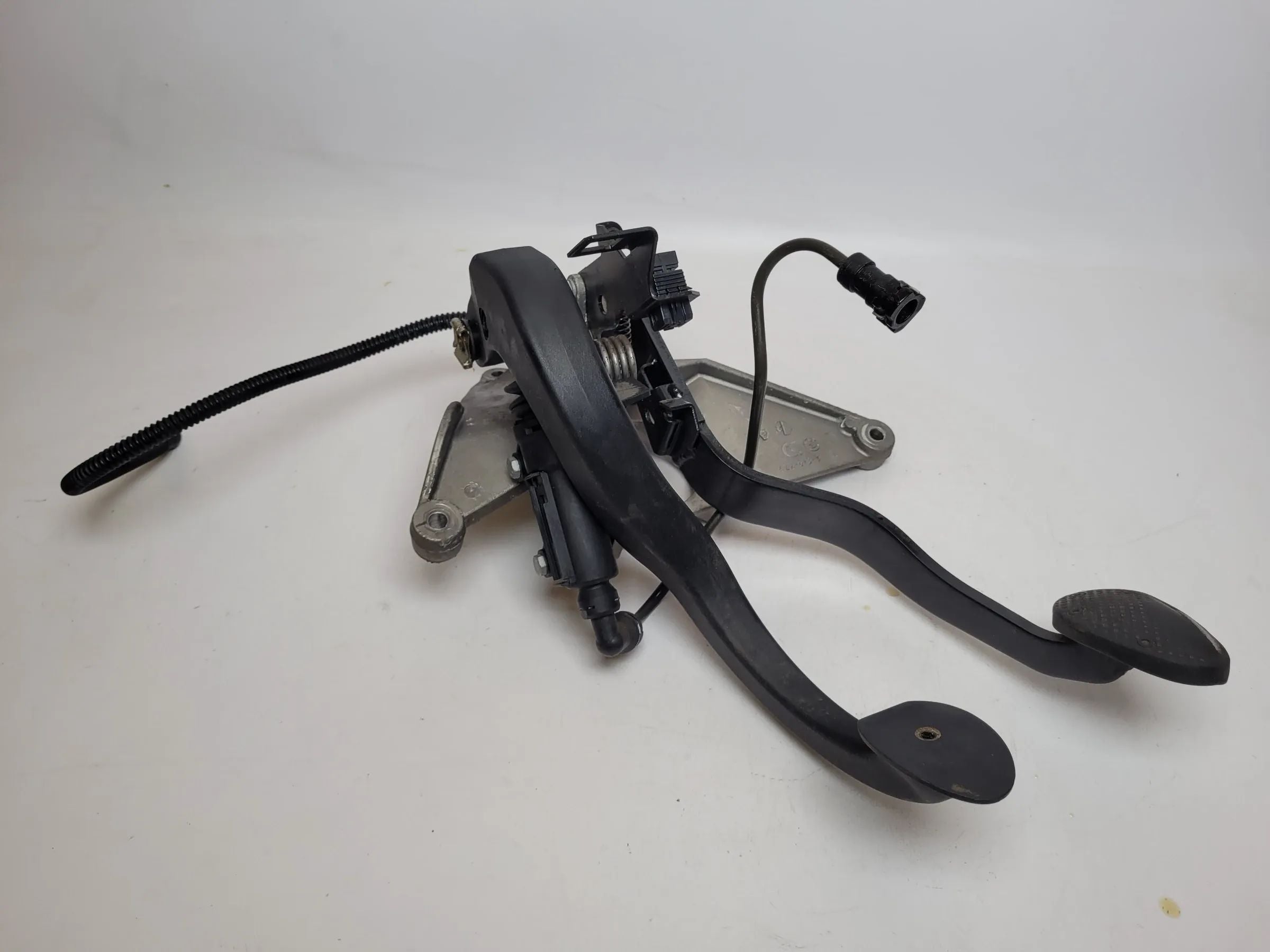 Original Mini One (R50/R53) Bremspedal Kupplungspedal Pedal Block 1511659