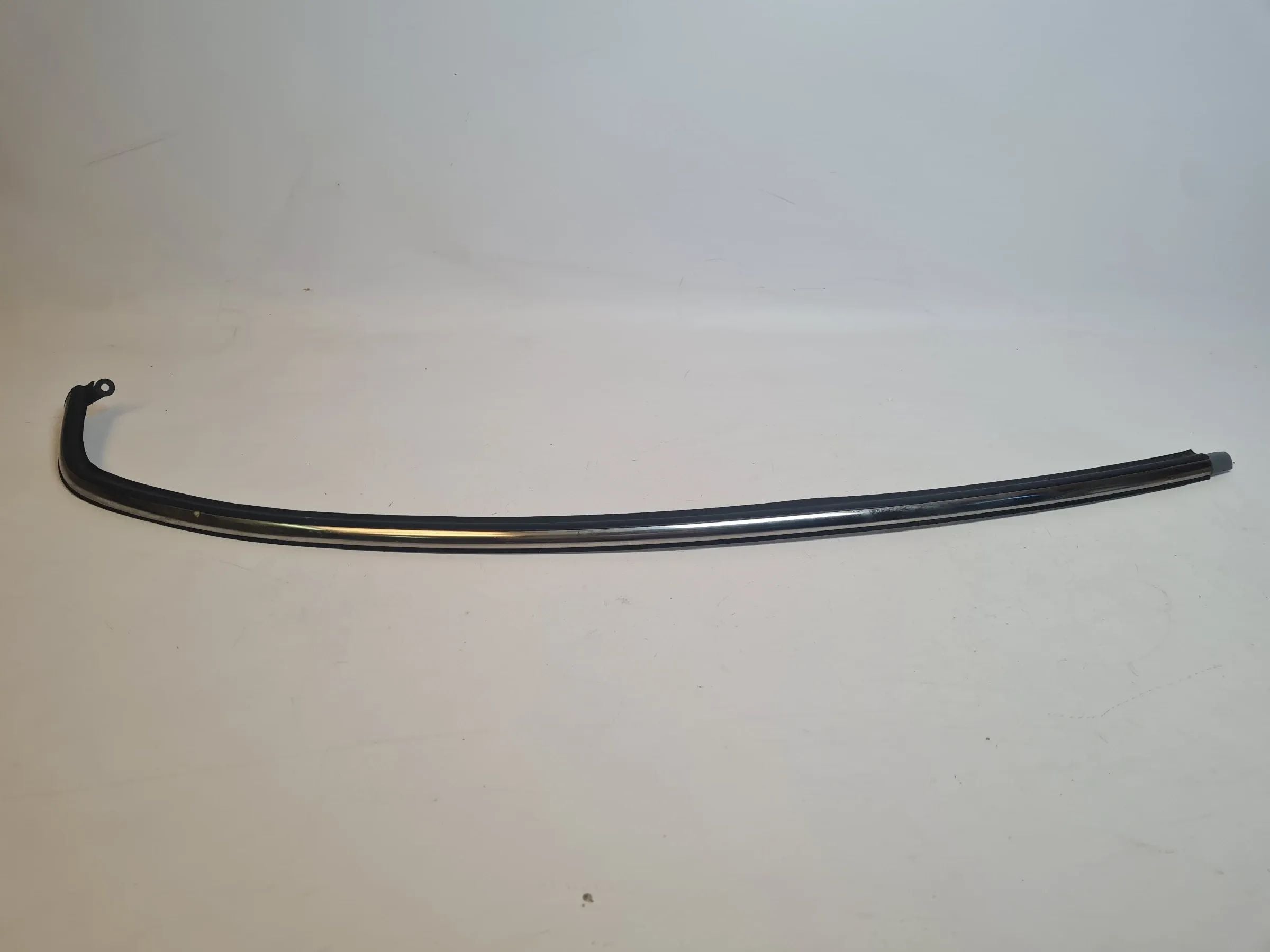 Original Mini One (R50/R53) Dichtung Windschutzscheibe Vorne Rechts 7051528