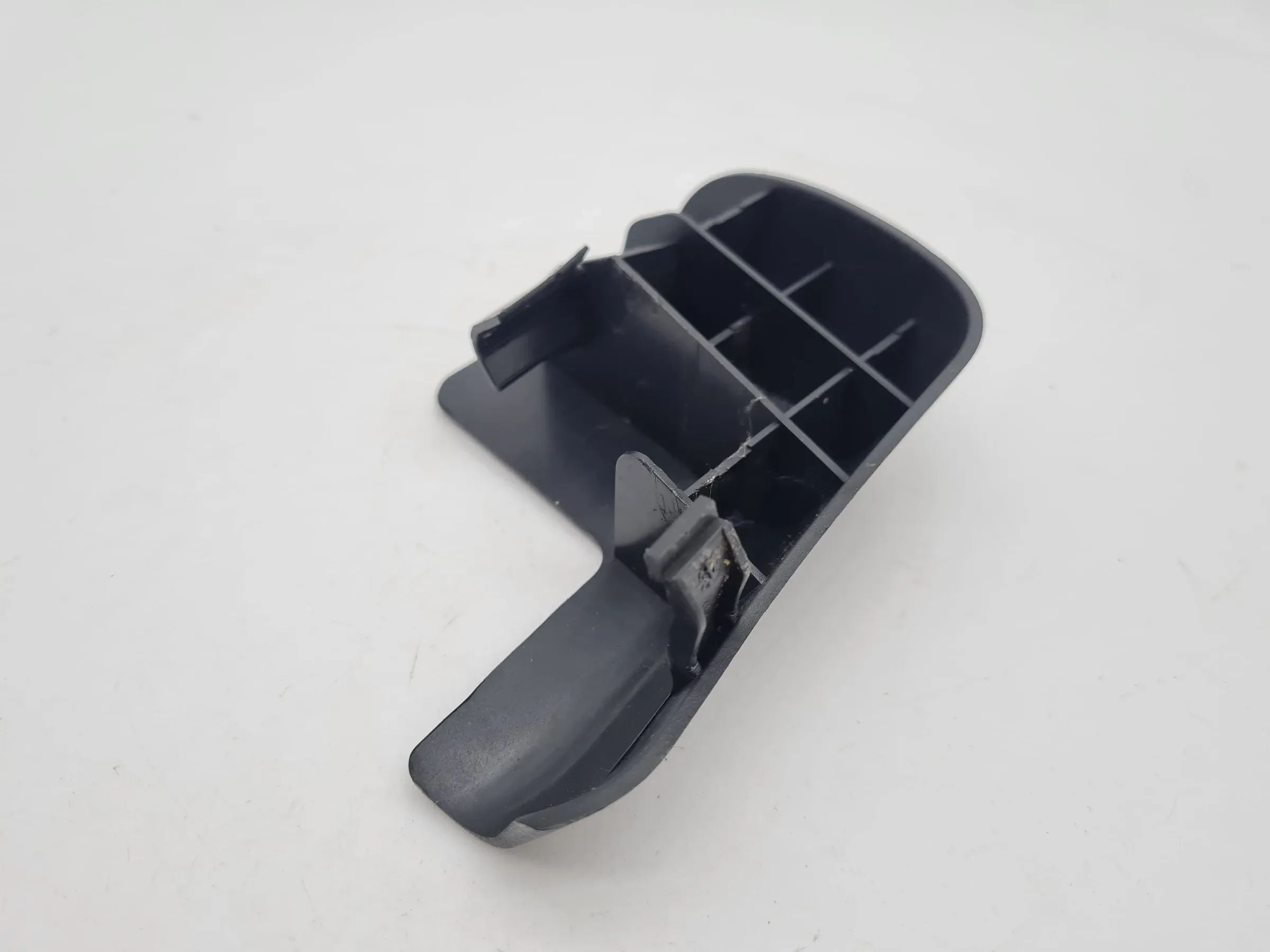Original Audi A6 (4B2/4B4) Abdeckung Blende Sitz Vorne 4B0881348