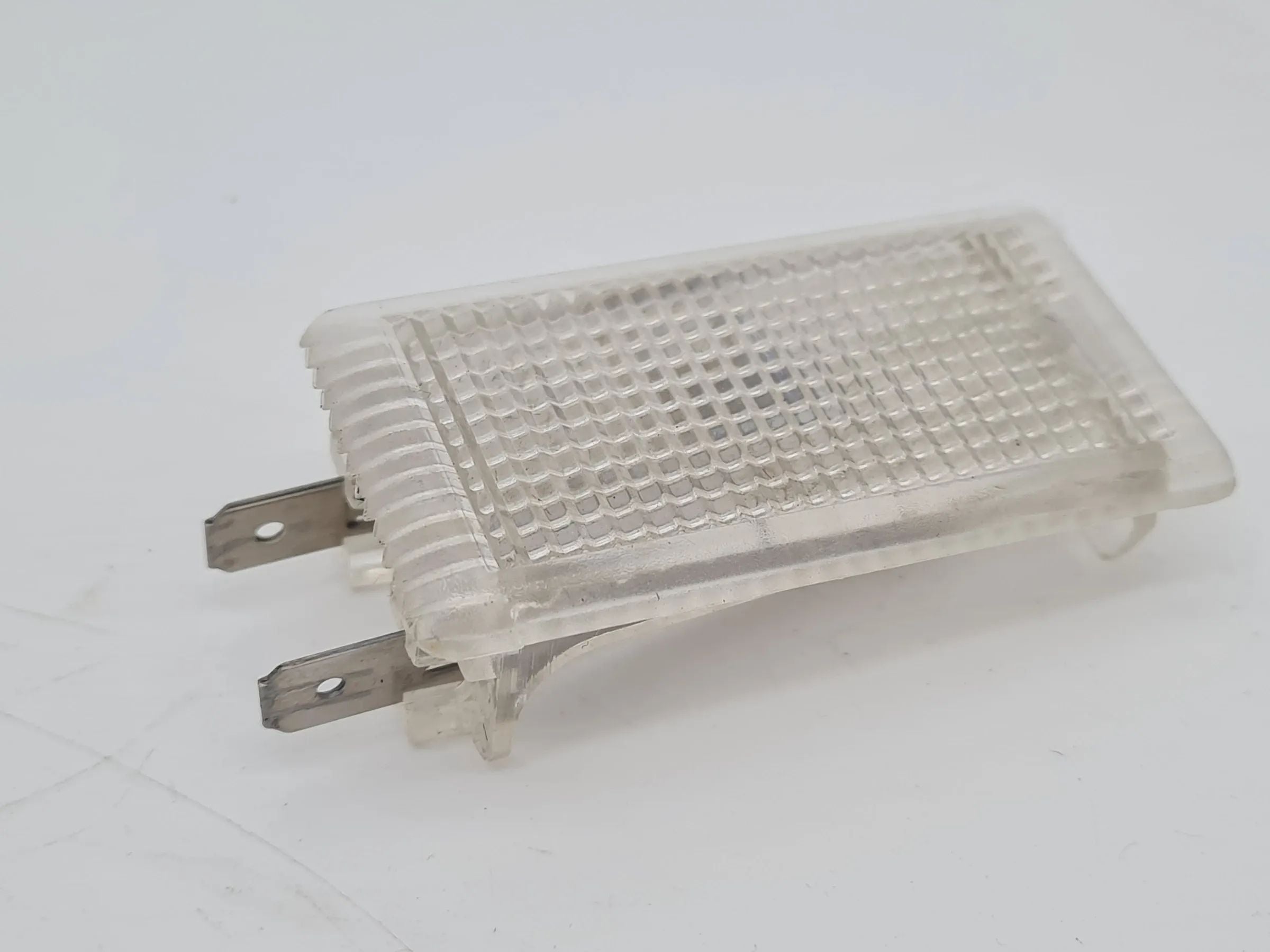 Original Audi A6 (4B2/4B4) Kofferraum Leuchte Blende