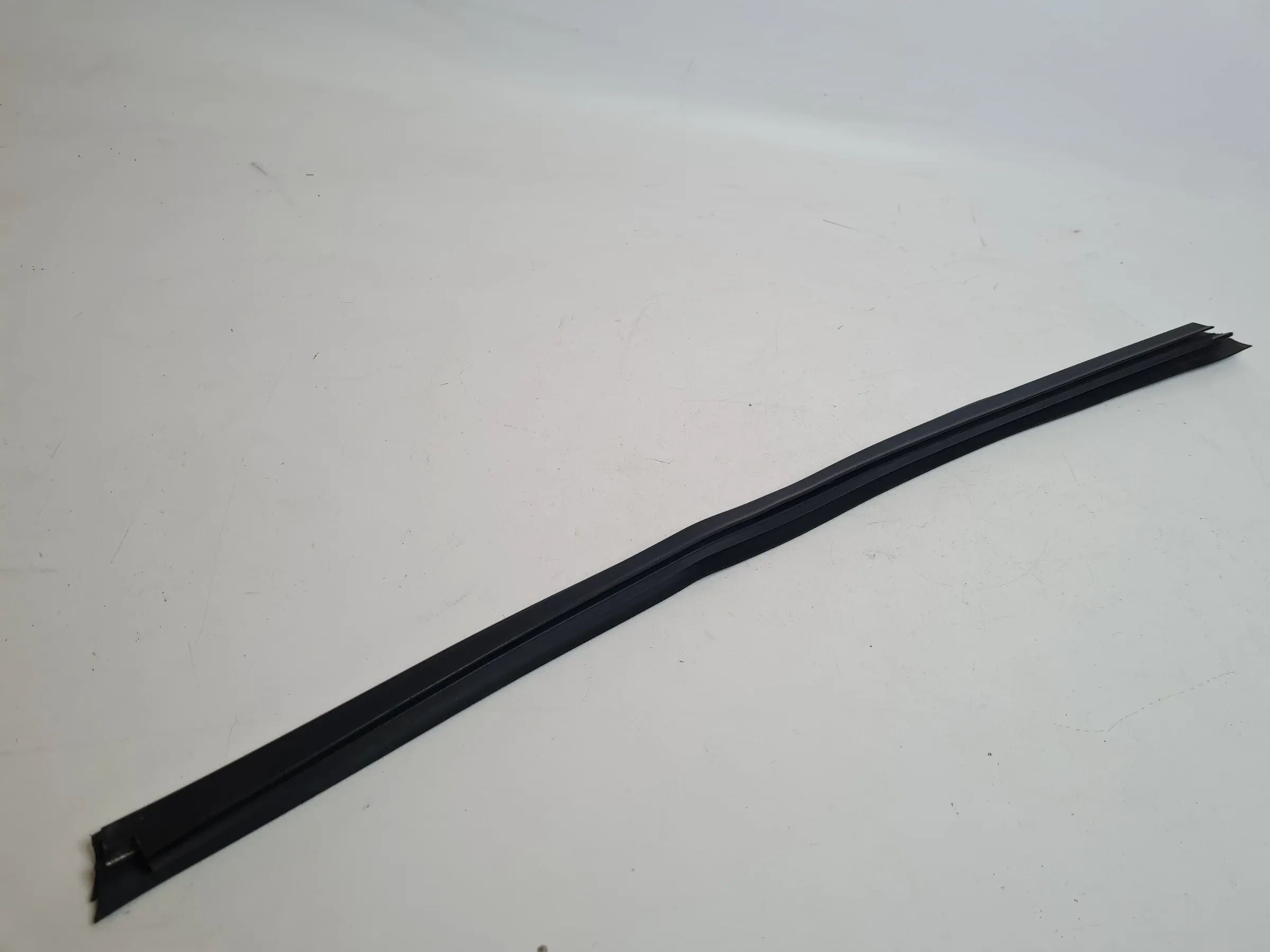 Original Audi A4 (8E/B6/B7) Tür Fenster Dichtung Leiste Rechts Hinten 8E0839480