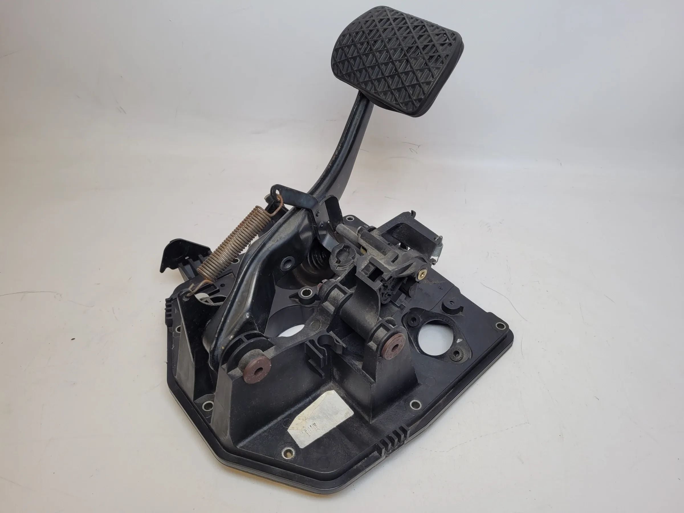 Original Mercedes A-Klasse (W168) Pedalwerk Bremspedal Automatik A1682900549