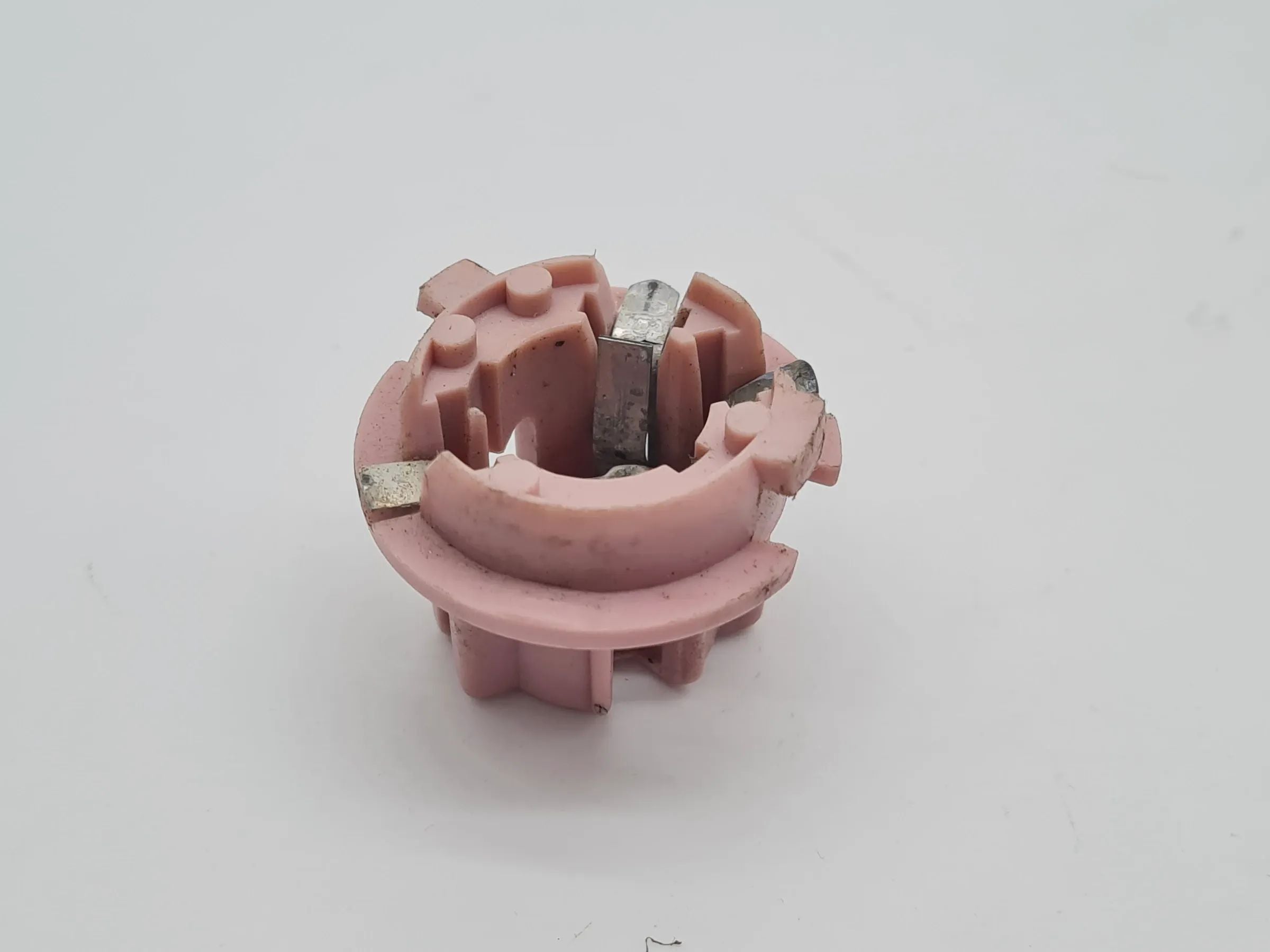 Original Mercedes E-Klasse (W210) Rückleuchte Lampe Fassung L/R 197822