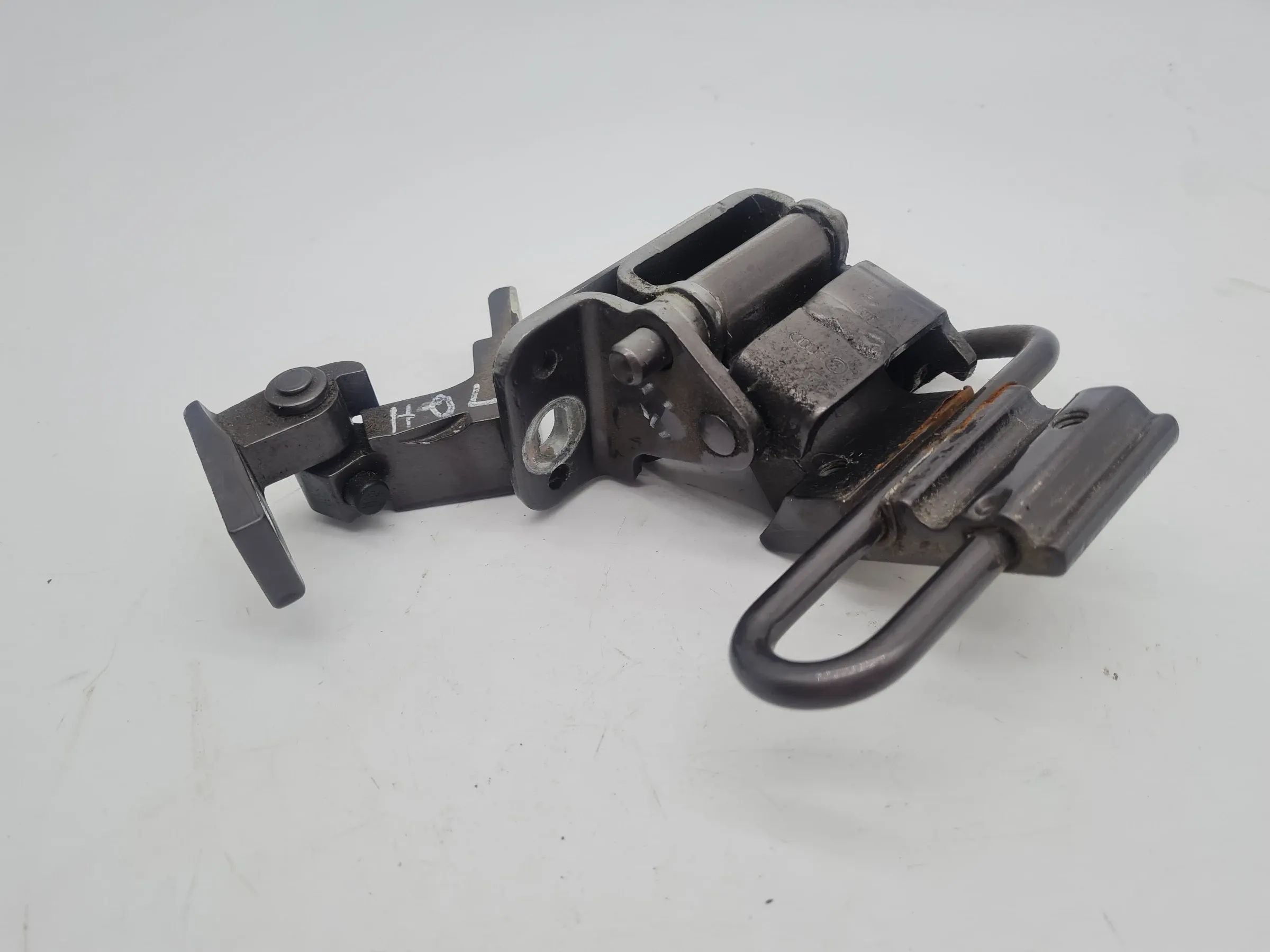 Original Audi A6 (4B2/4B4) Türscharnier Satz Set Hinten Links 4B0833411E