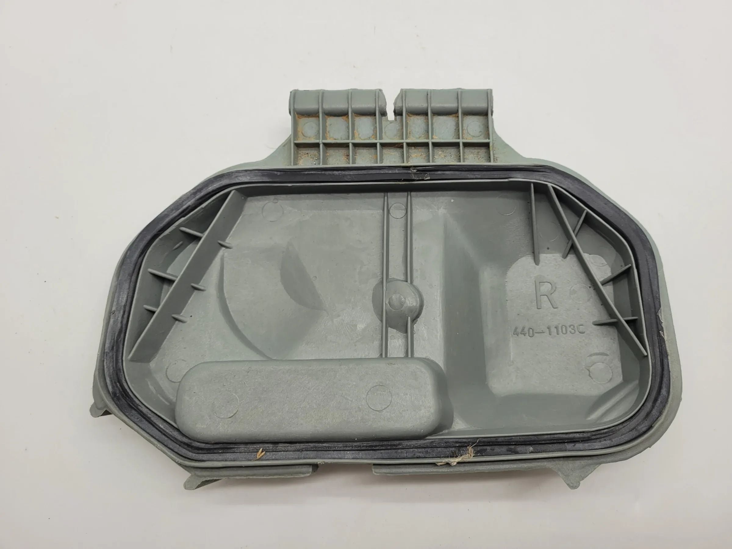 Original Mercedes-Benz E-Klasse (124) Scheinwerfer Kappe Deckel Rechts 440-1103