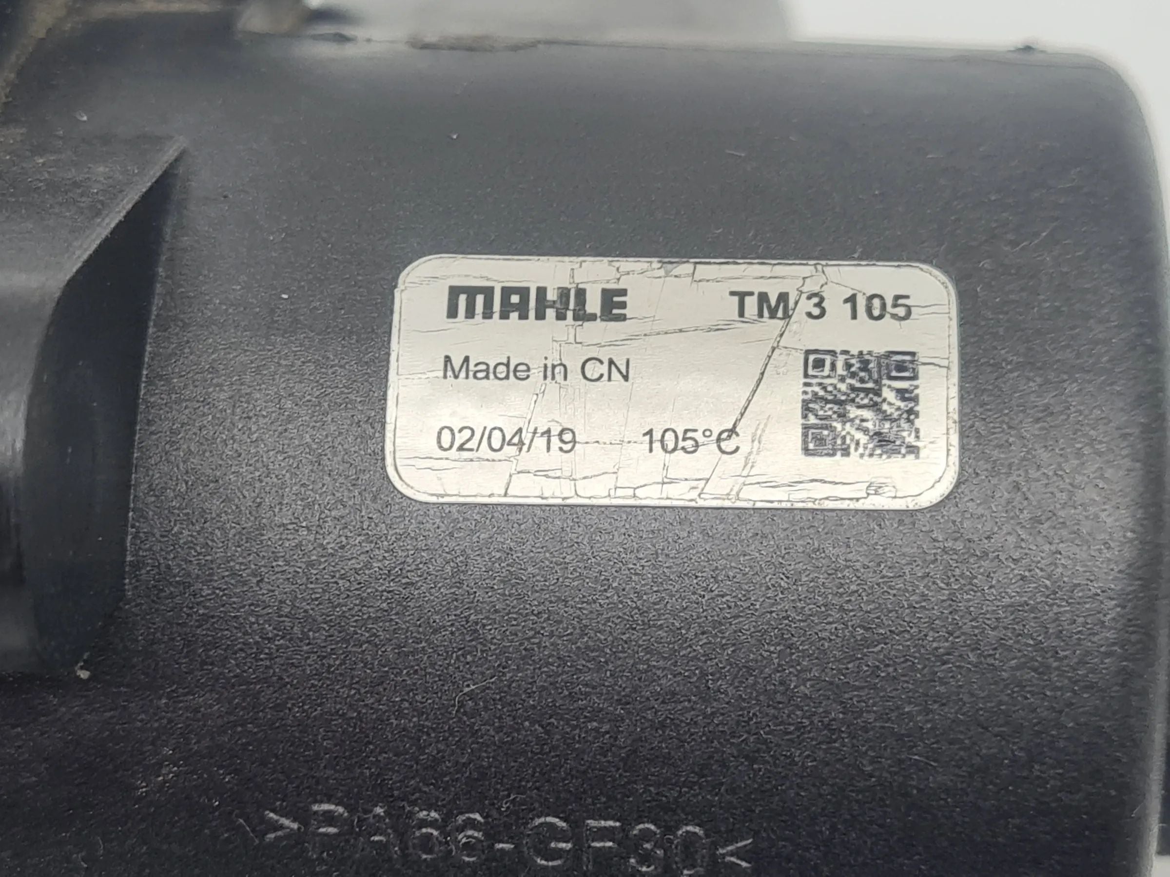 Original Audi A4 (8E) Mahle Thermostat Kühlmittel TM3105