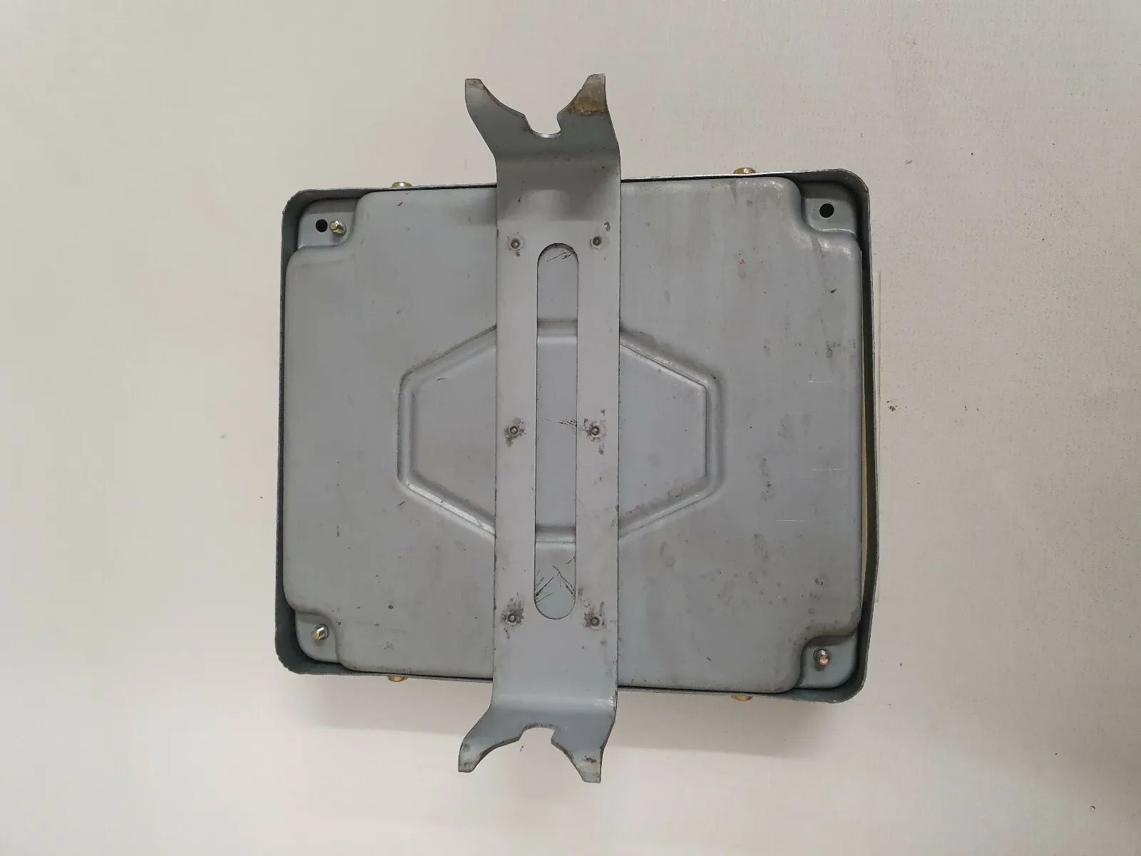 3392083EM0 Unité de Commande Moteur Uce Suzuki Wagon R+ RB (00-07) / MB1122005320 (K39)