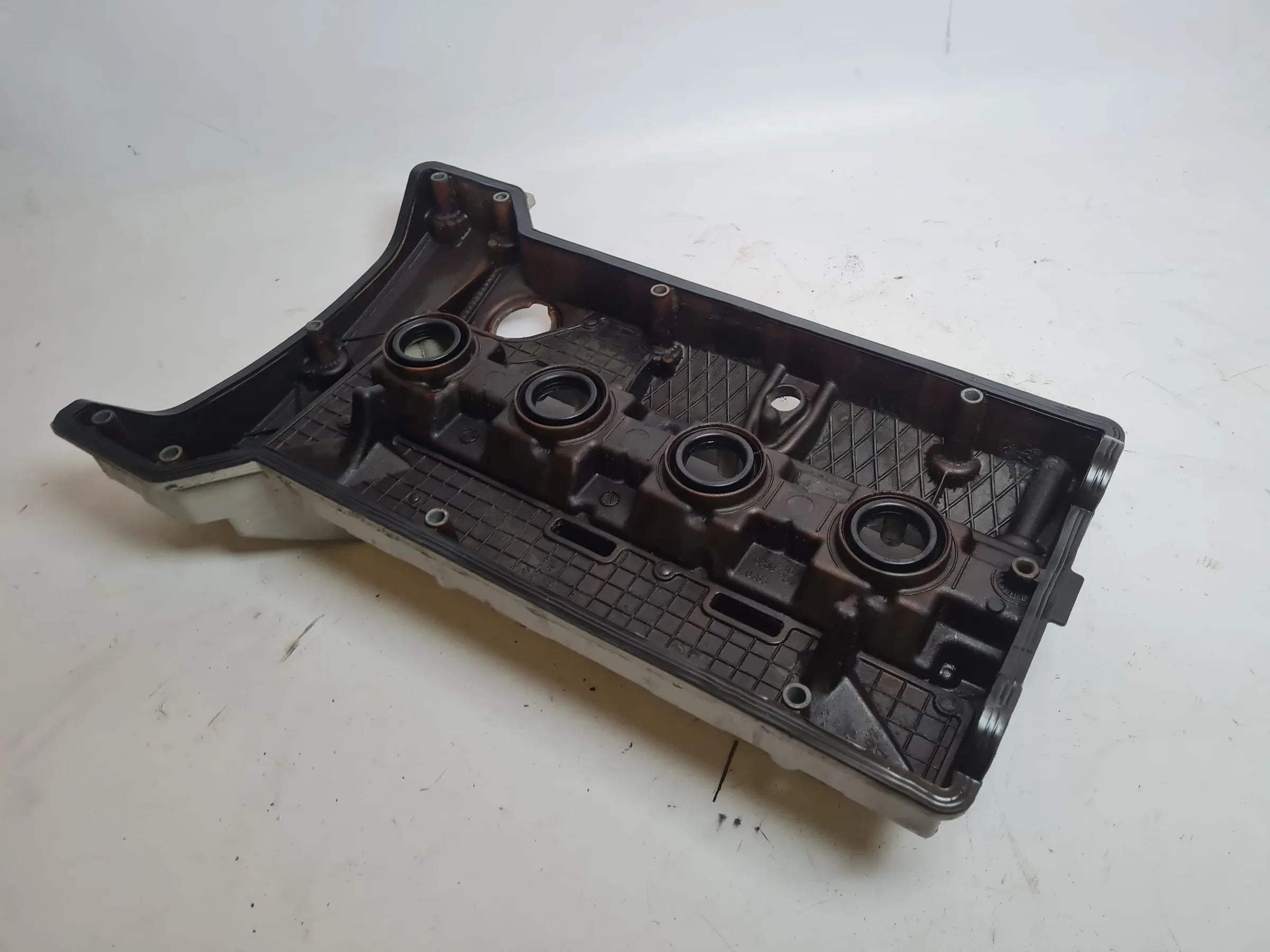 ฝาครอบวาล์วเครื่องยนต์ Mercedes C-Klasse CL203 ของแท้, A1110101730