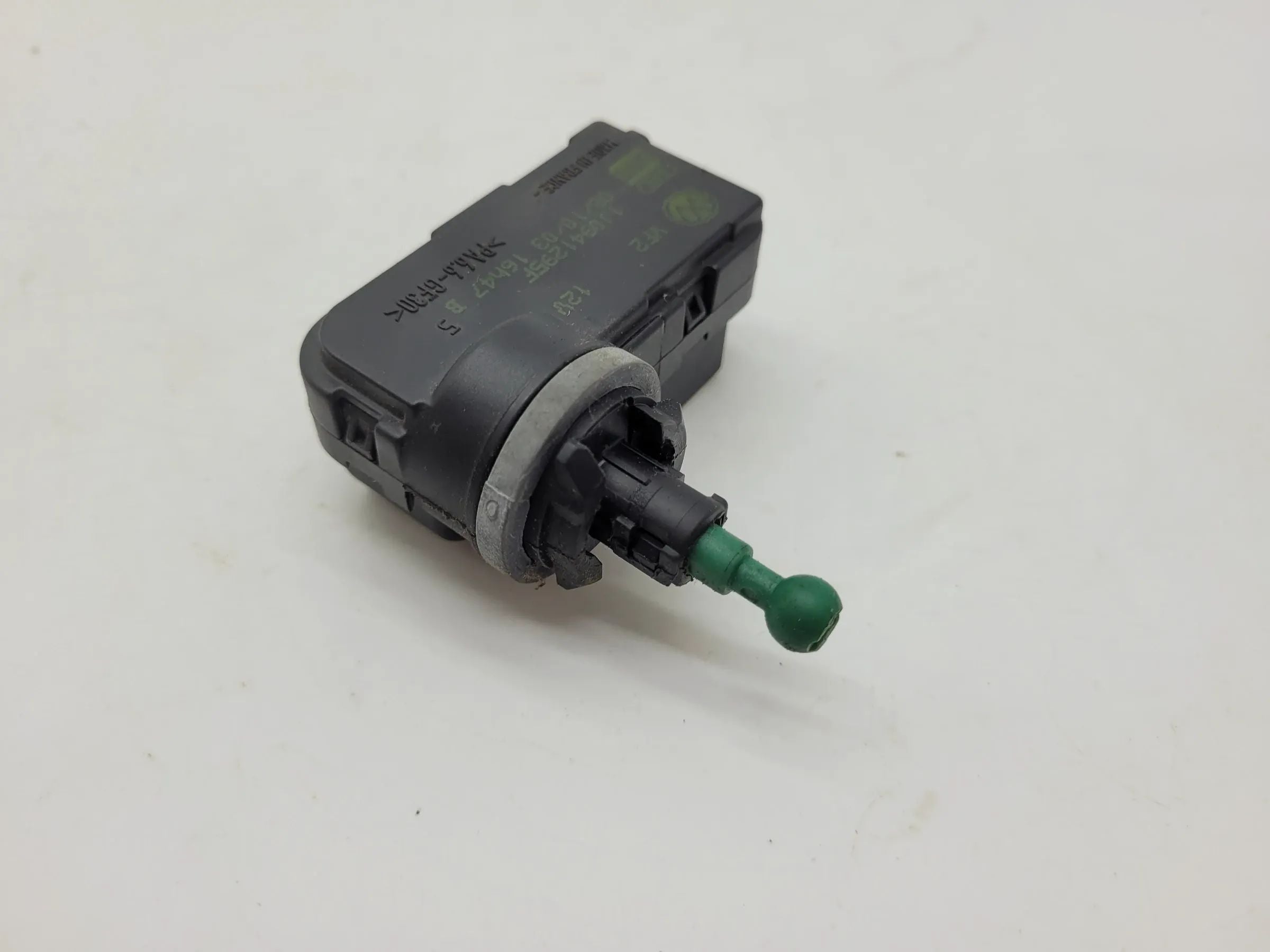Original VW Golf IV 1J 08/97-06/05 Stellmotor LWR L/R 1J0941295F
