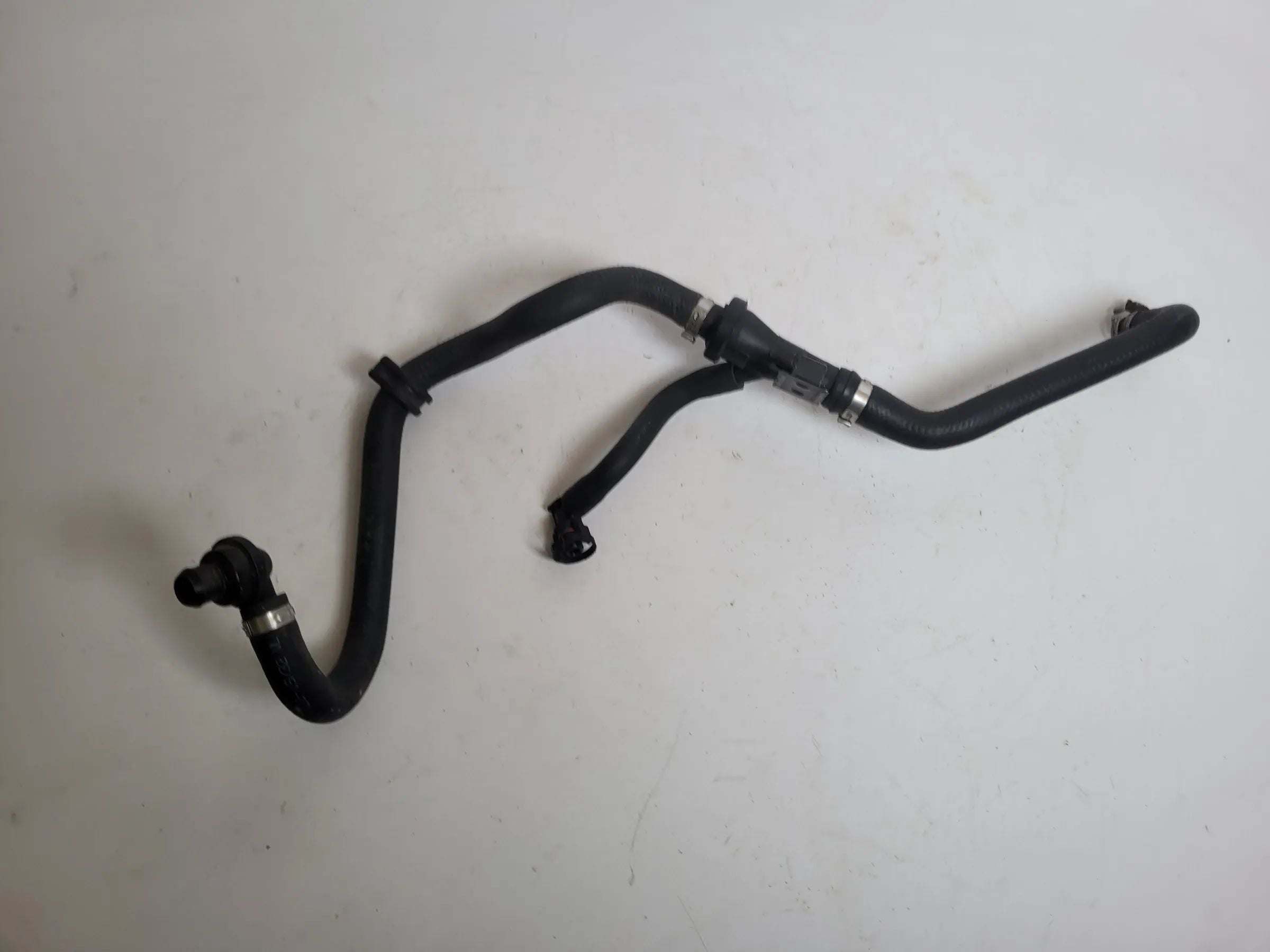 BMW 5er (E60/E61) Unterdruckschlauch Leitung 34.33-6768385 Original