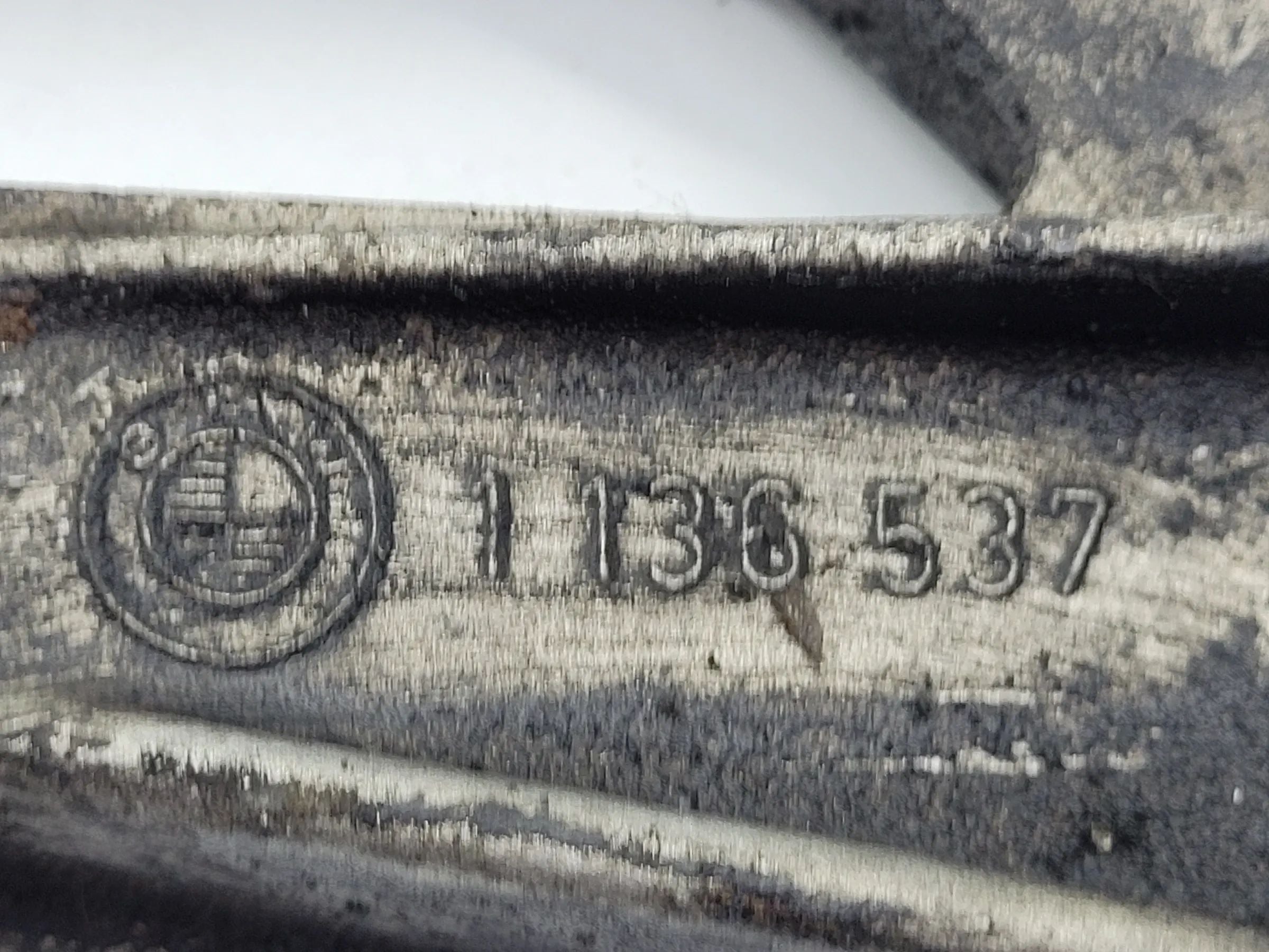 BMW 5 E34 Motorhalter Halter Motor Halterung Links 1136537 Original