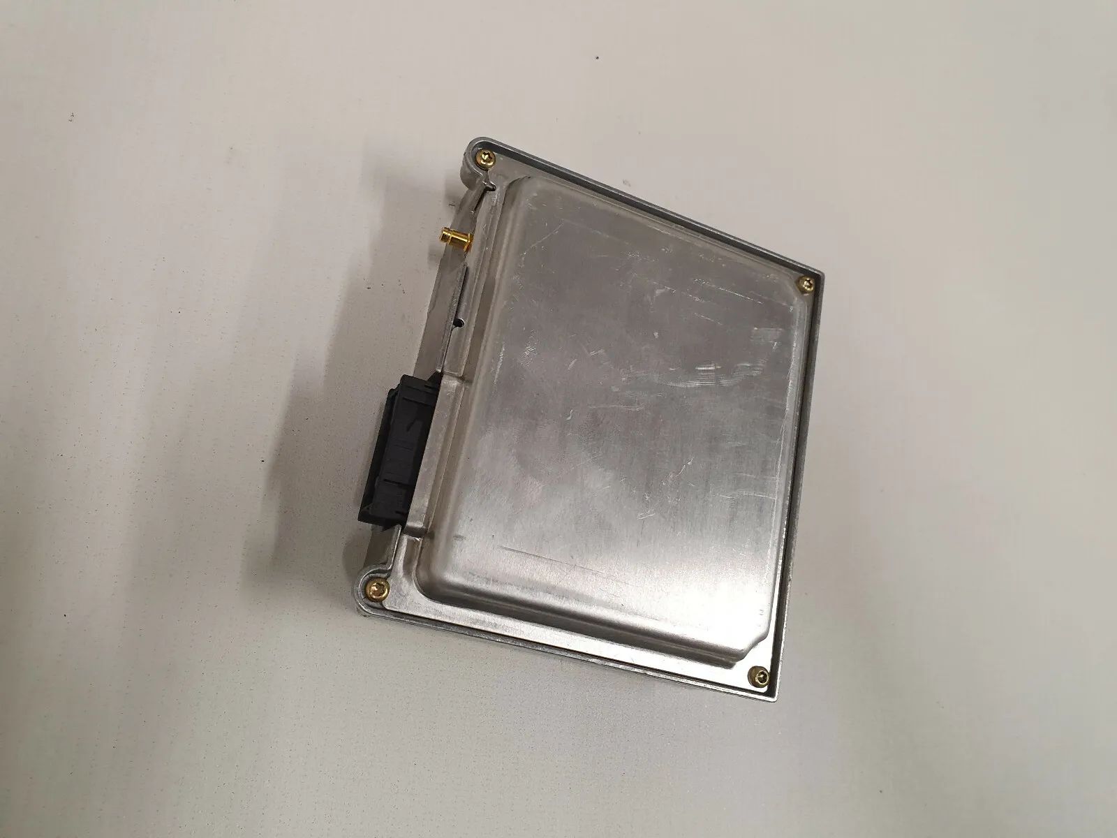 純正オペルオメガB GPSステアゲルエート受信機 9114594