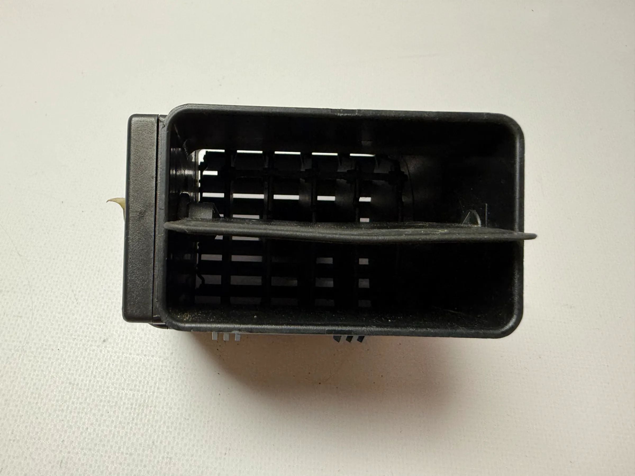 Original Audi A3 8L Lüftungsdüse Luftausströmer Links 8L0 820 901