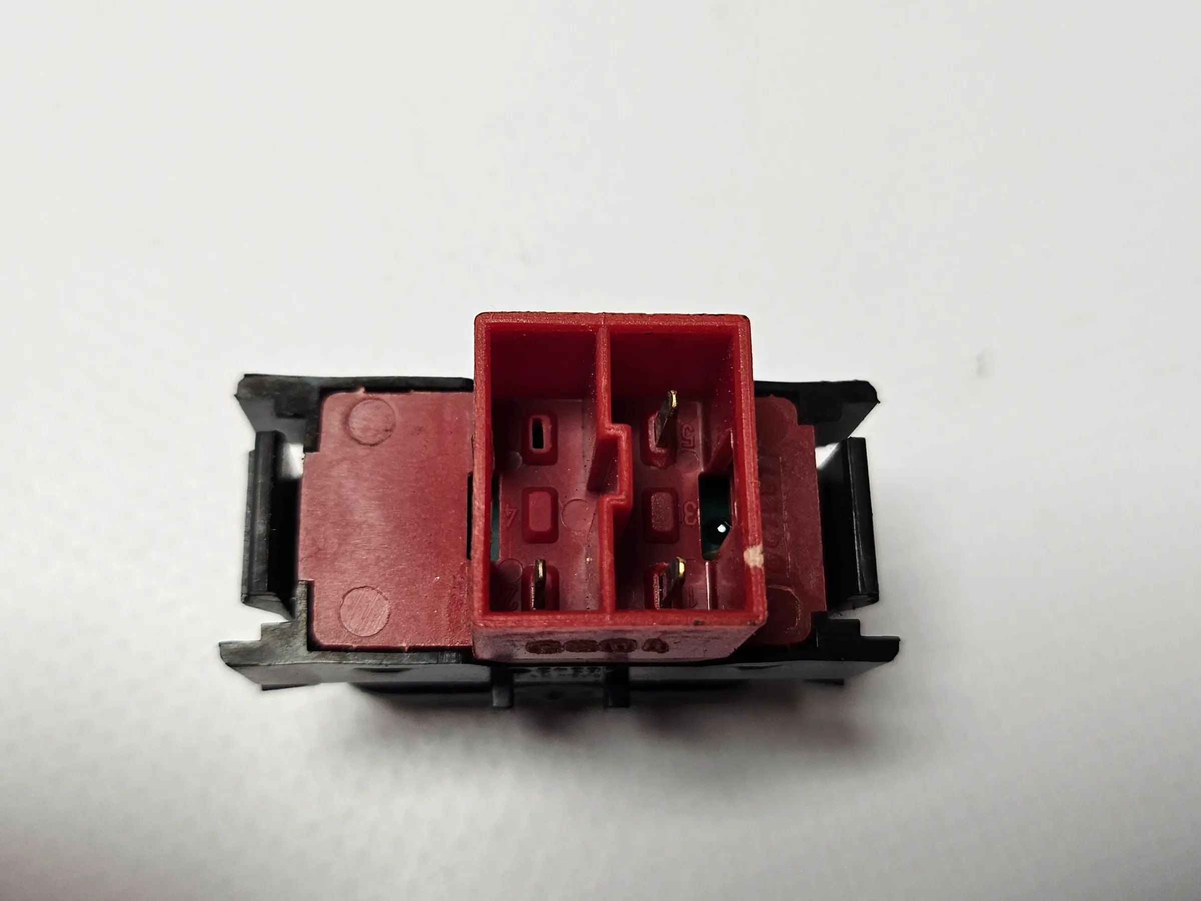 Original Mercedes-Benz C 220 CDI 202 Manual ASR 2108213451KZ - Peça Original auto-veritas.com/pt/