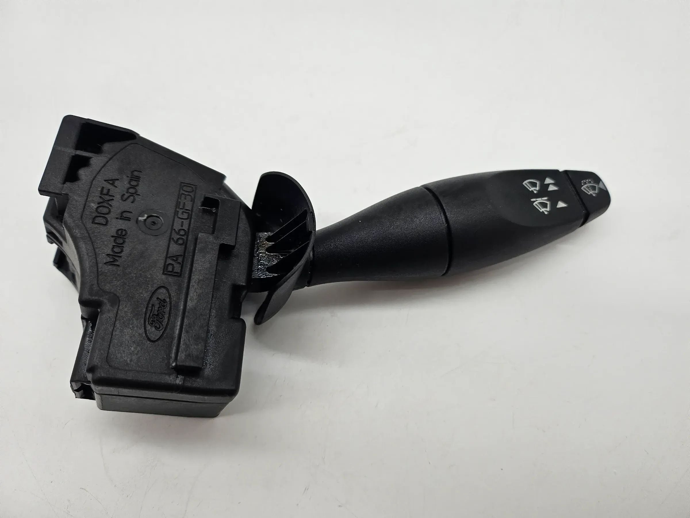 純正 FORD フォーカス コンビ DNW 1.6 16V ステアリングコラムスイッチ 98AG17A553CC