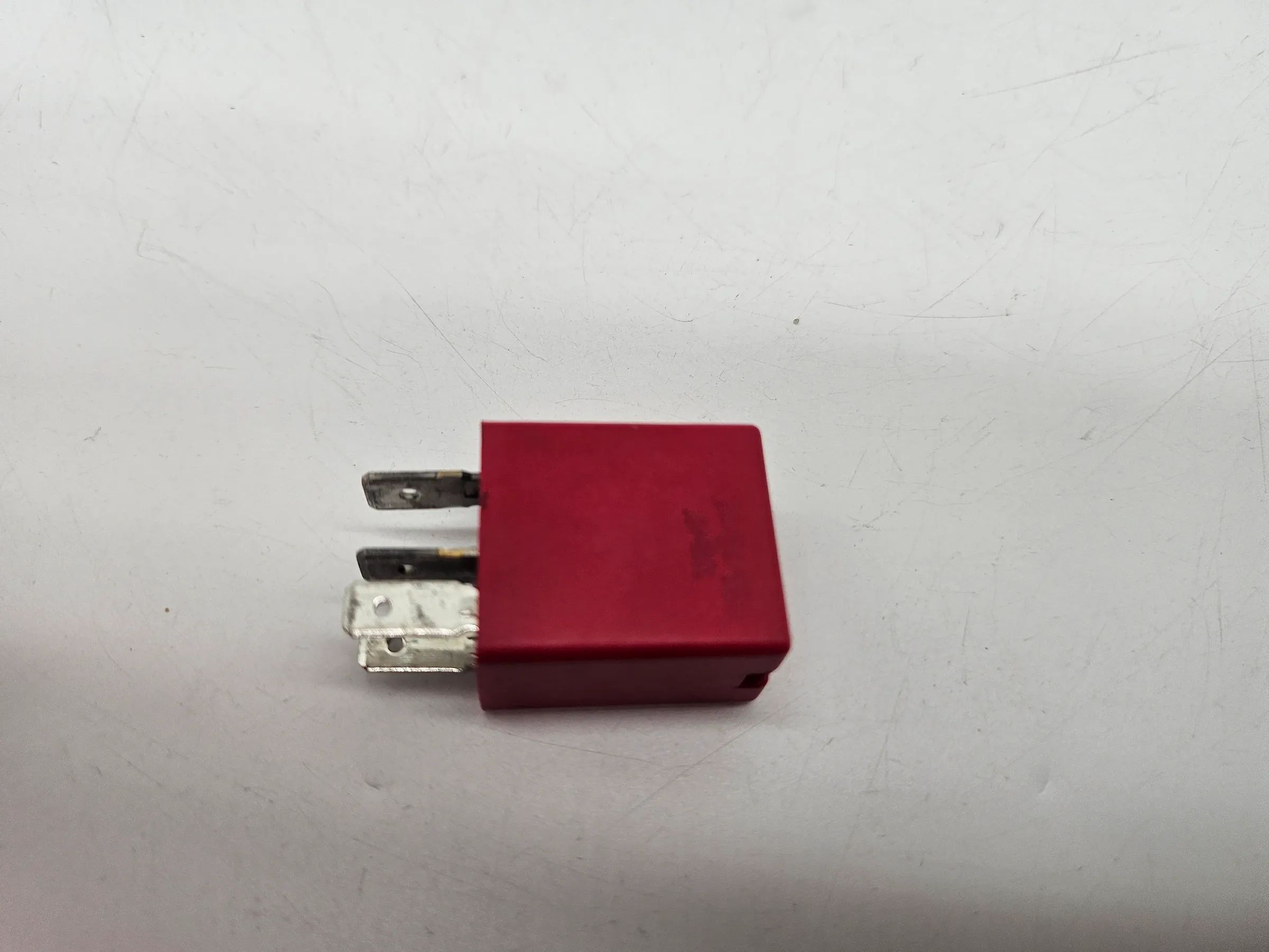 Original Alfa Romeo 147 (937) Fiat Relay Working Relay Contact Relay RED 46520412 