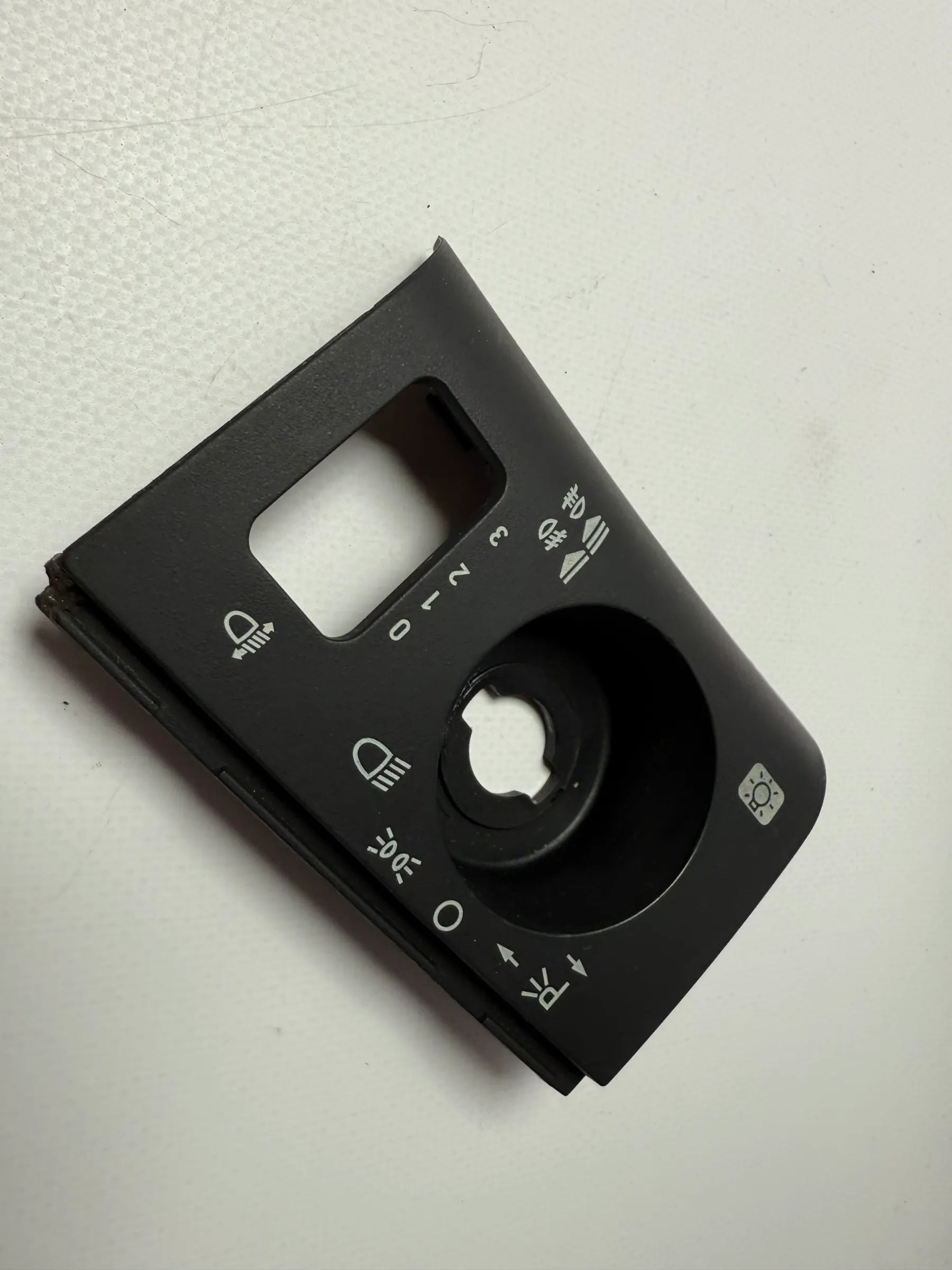 Original Mercedes Benz Moldura de Interruptor de Luz 2026890280