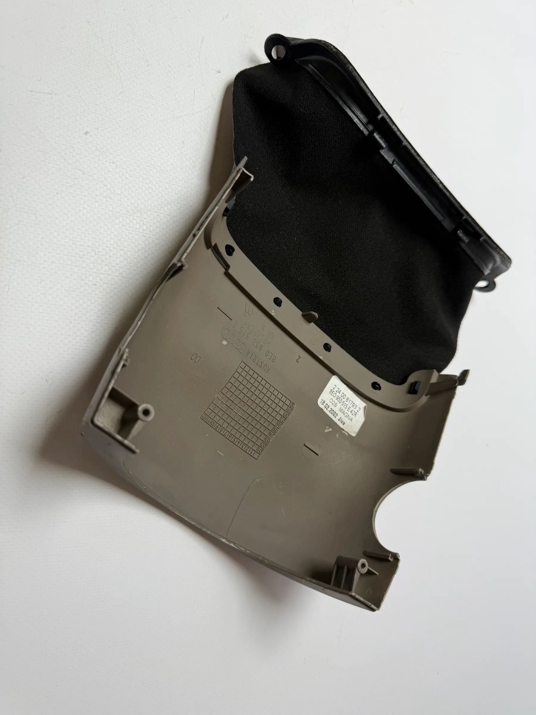 Original Audi A4 Avant 8E/8H/QB6 steering column trim 8E0953515E 