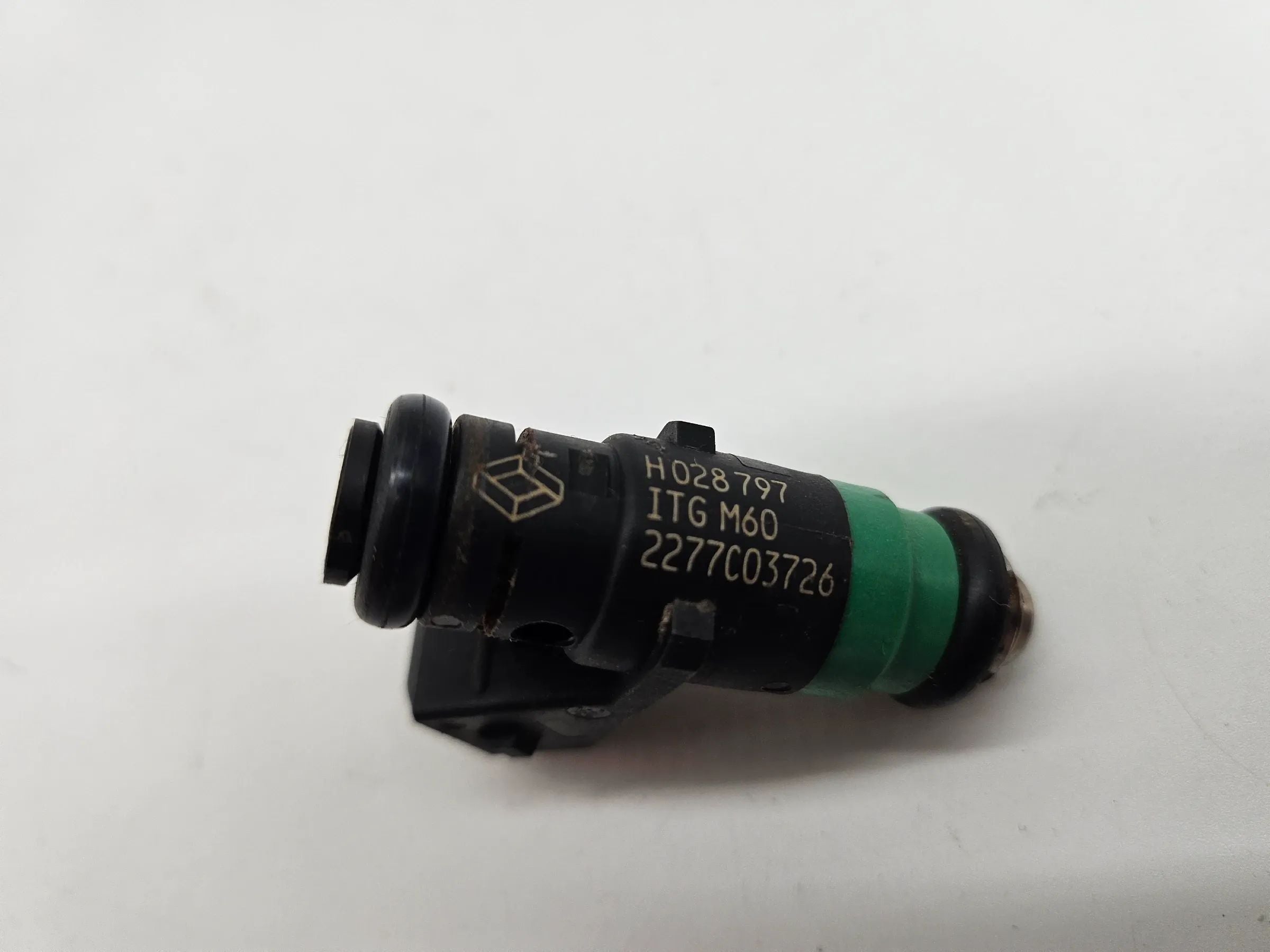 อะไหล่แท้ RENAULT MEGANE II COUPÉ-CABRIOLET (EM0/1) 2.0 หัวฉีดน้ำมันเชื้อเพลิง H028797