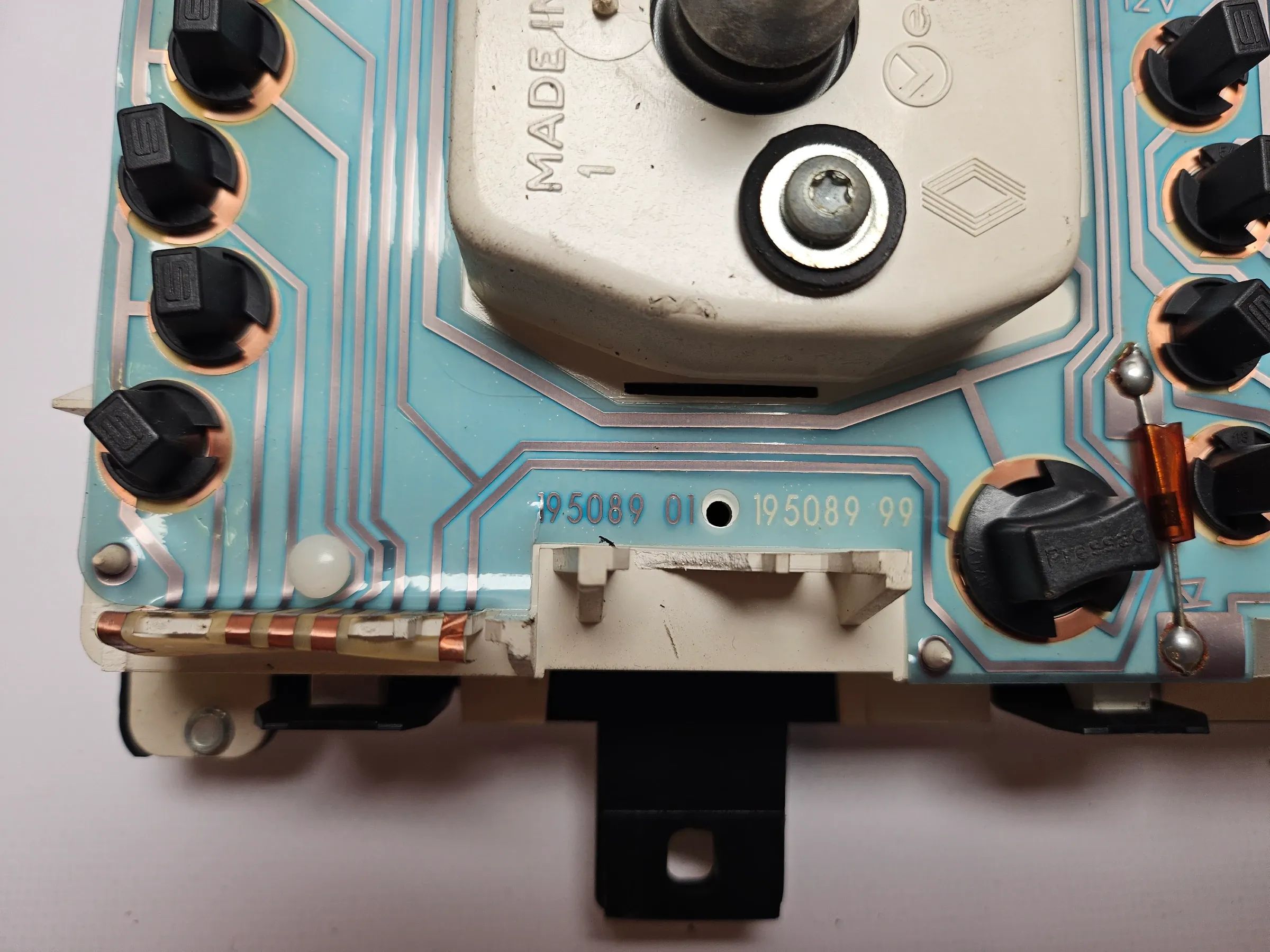 Tacómetro original cuadro de instrumentos RENAULT CLIO I (B C57 5 357) 1.2 195089 01