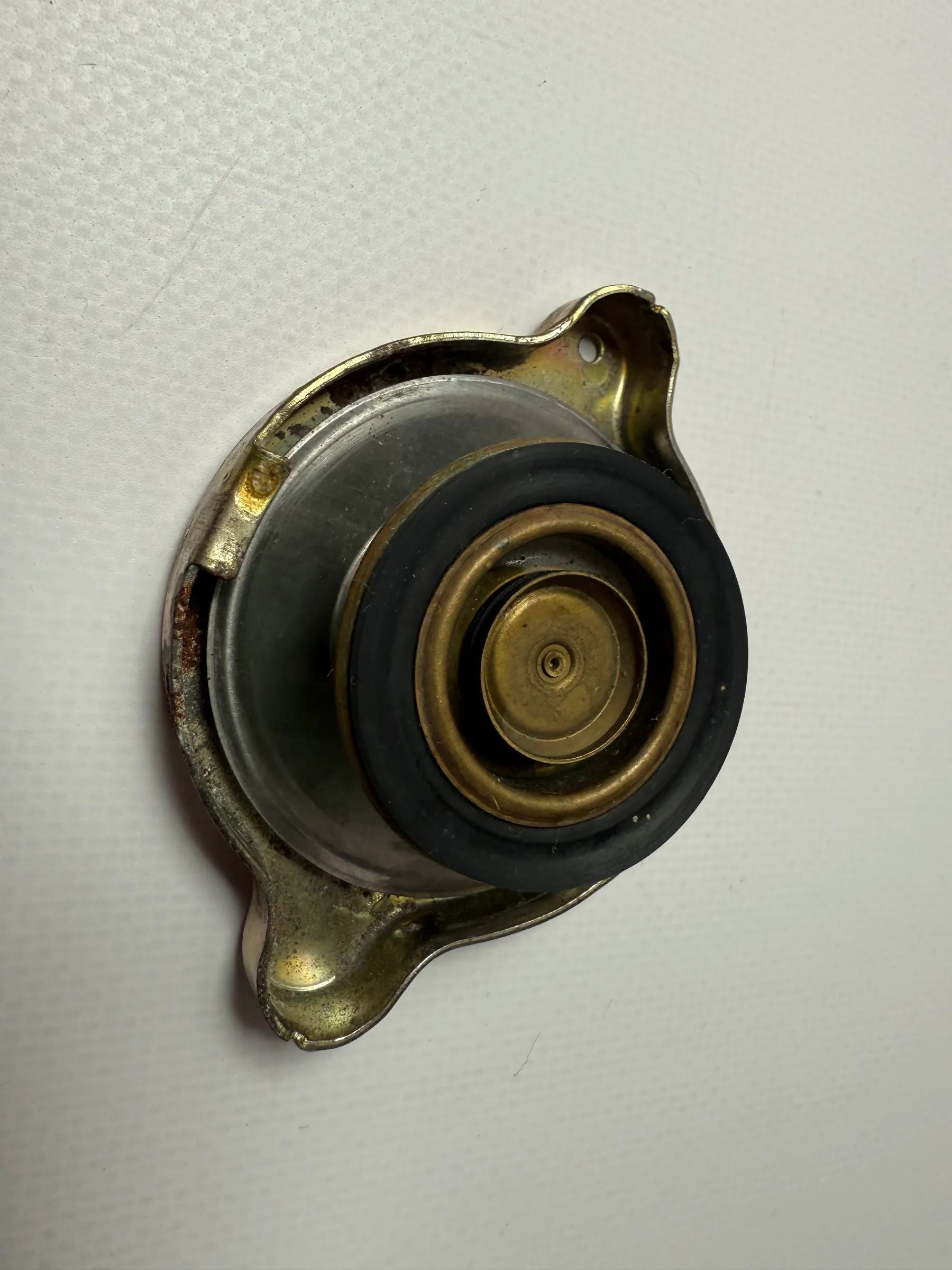อะไหล่แท้ Opel Kadett/Kapitän/Admiral ฝาปิดหม้อน้ำ AC Delco 145