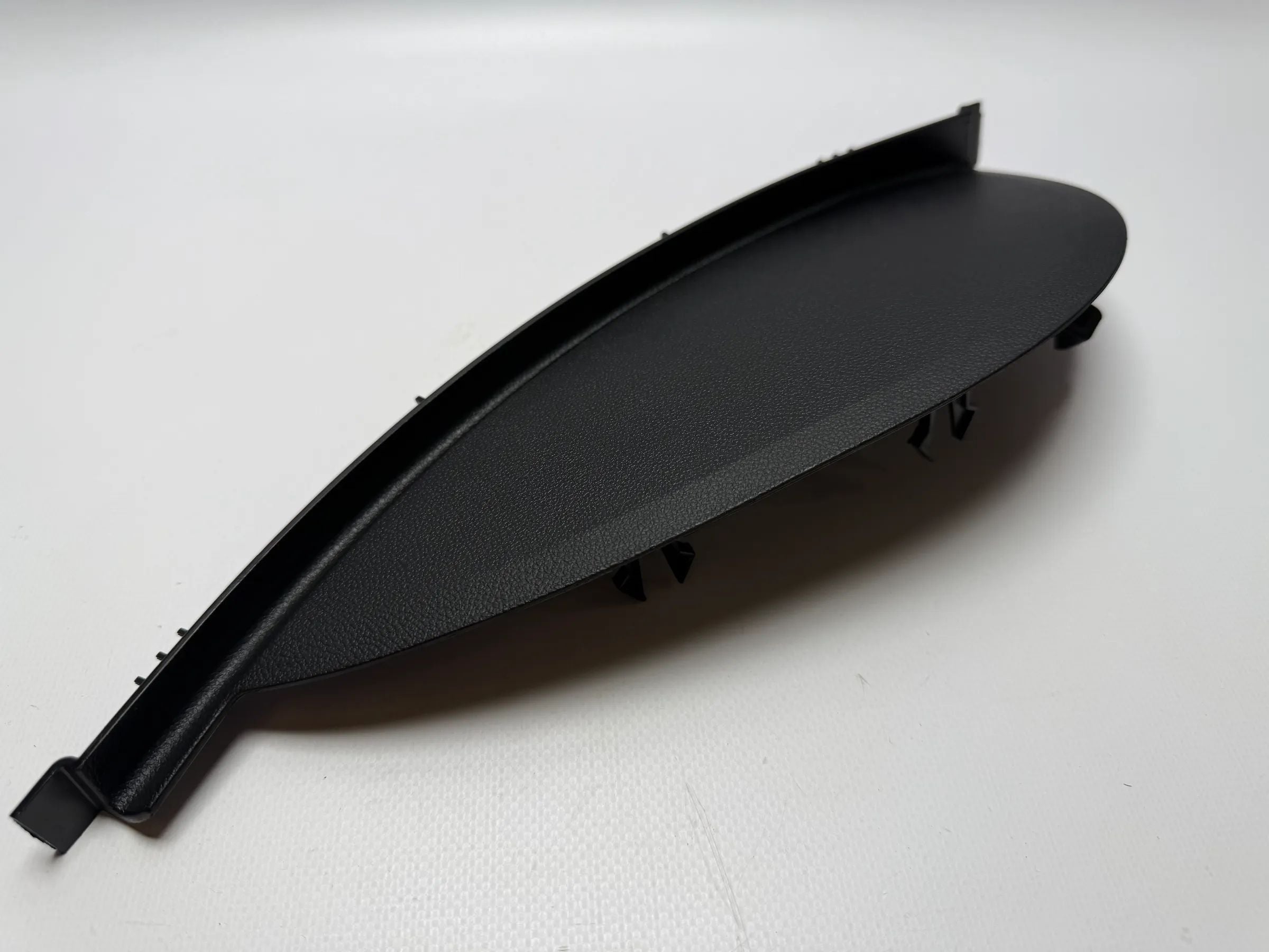 Оригинальная накладка панели приборов BMW 3 серии E90 E91 320D LCI 51457077819