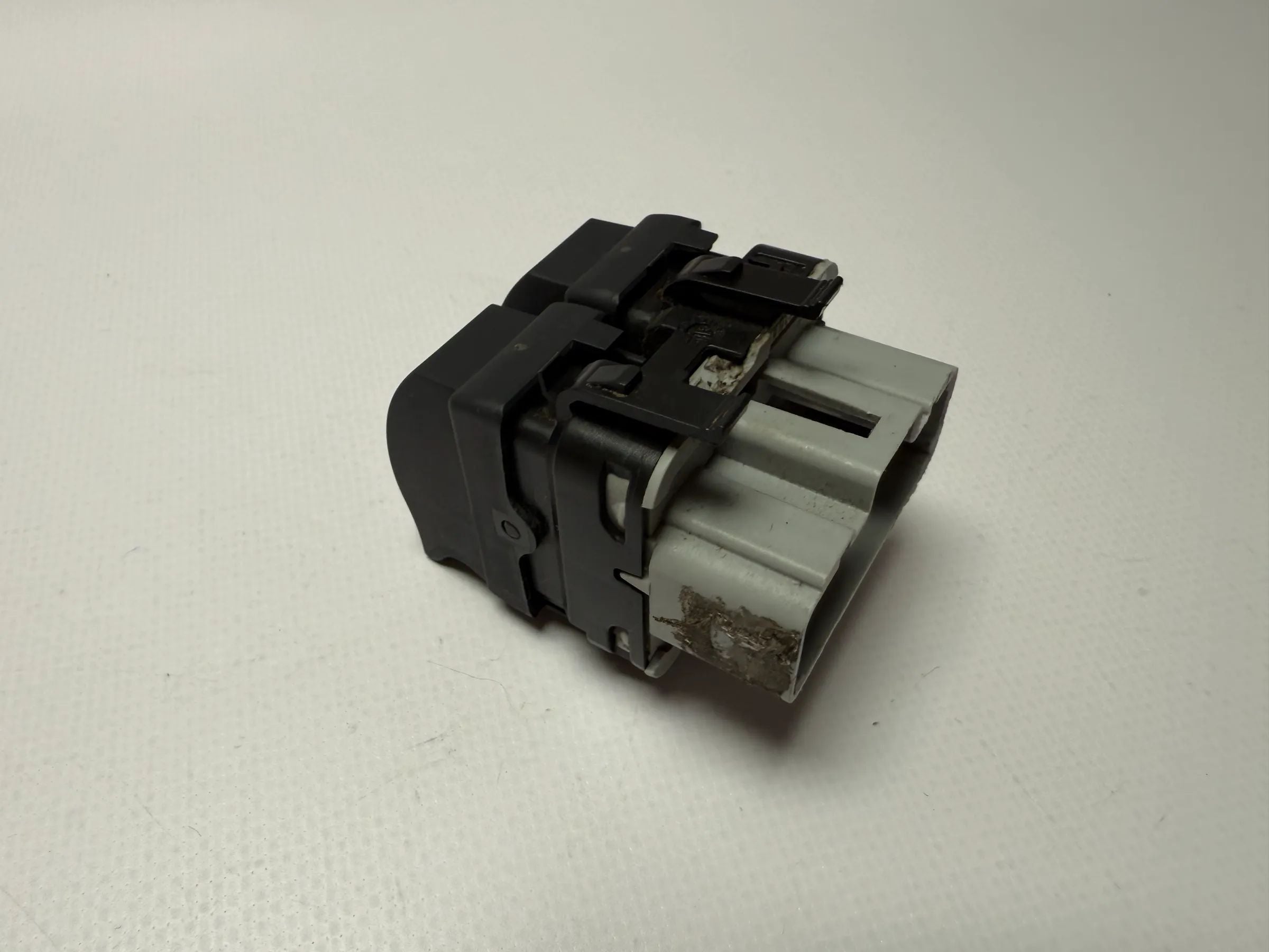 Original Renault Scenic II Saklar Kaca Jendela Depan Kiri Abu-abu 315042B - Auto-veritas