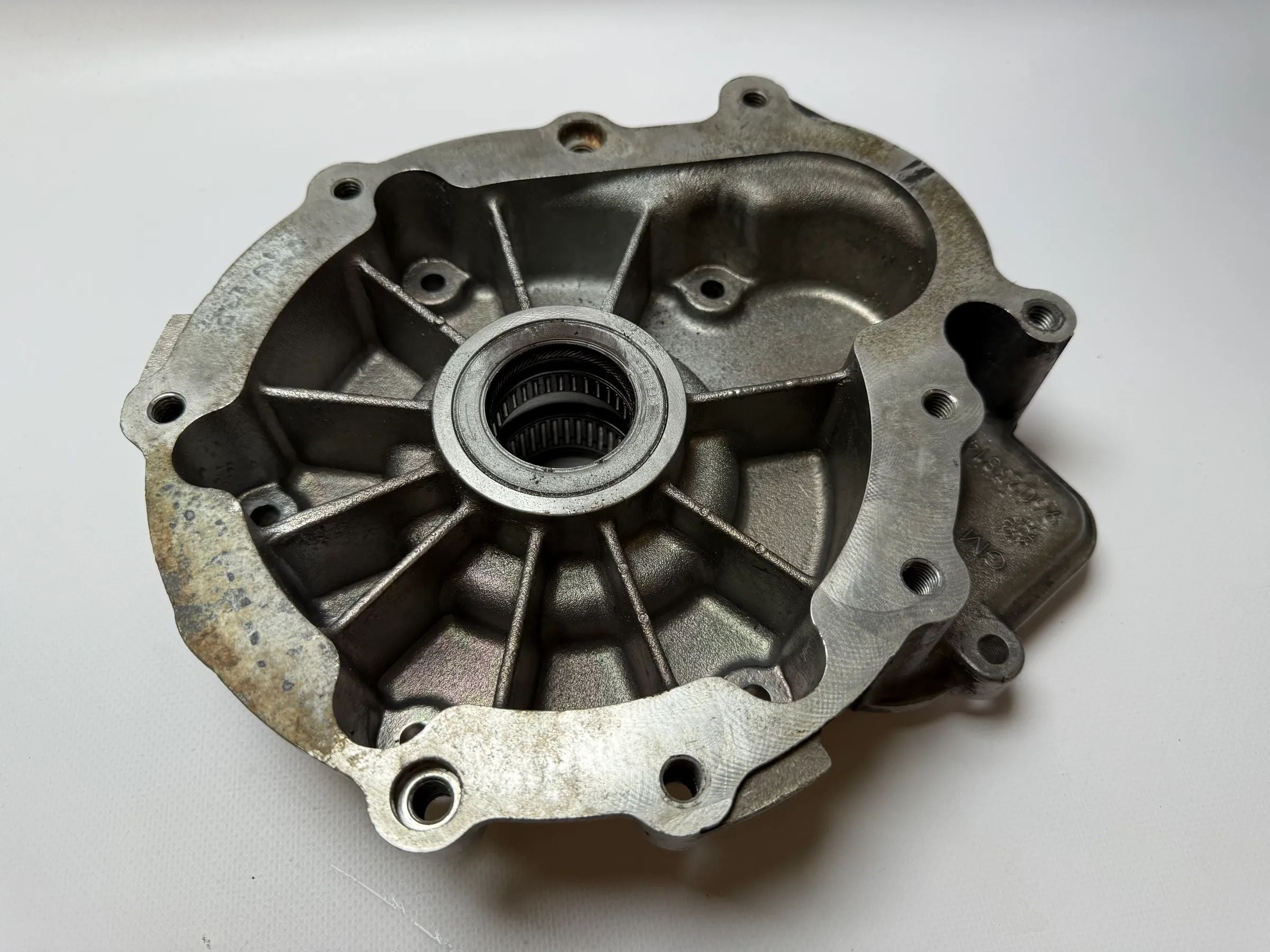 Oryginalna obudowa skrzyni biegów BMW X5 E53 3.0i 235 KM GM 96023814