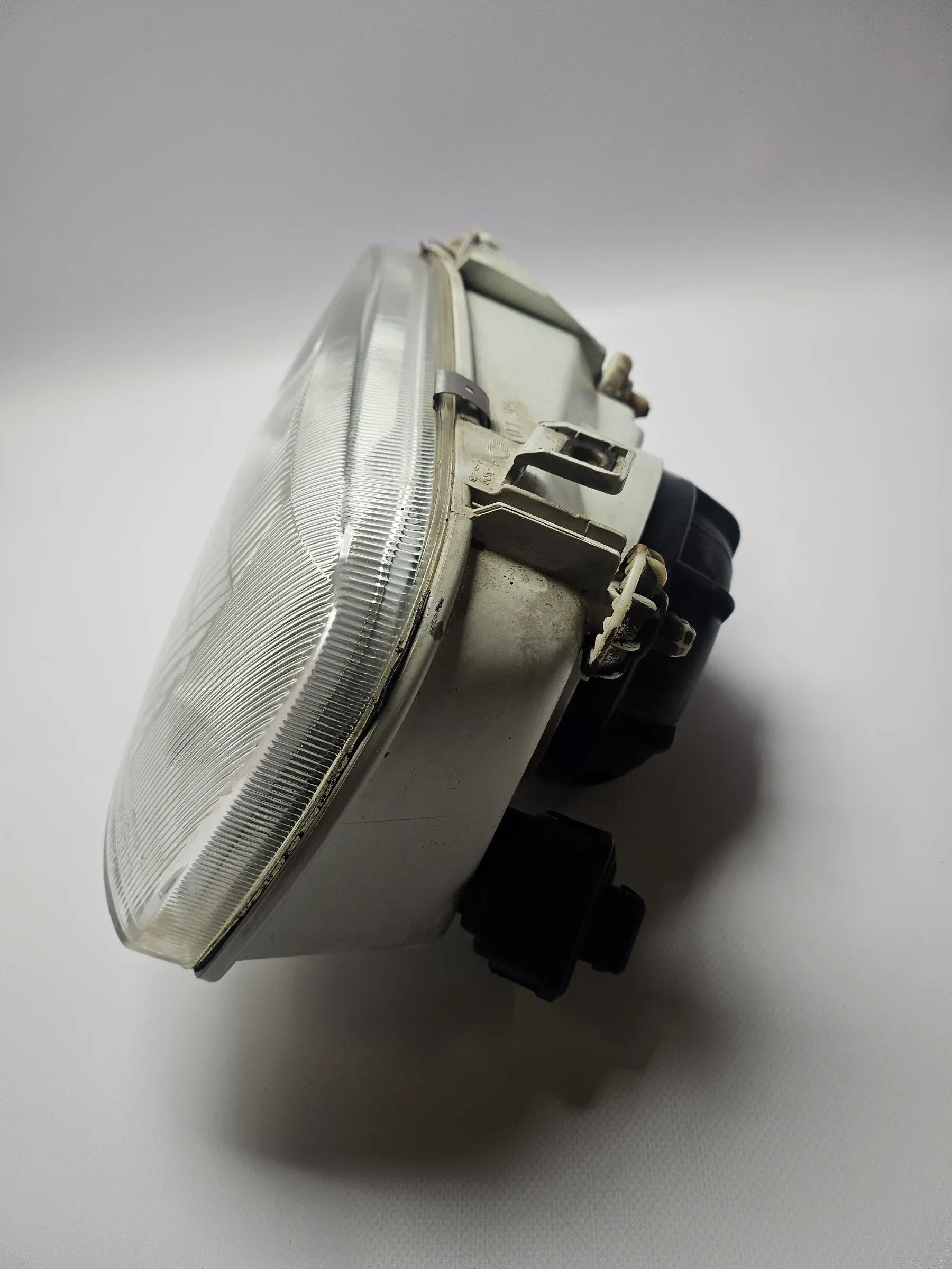 farol original esquerdo com LWR 18473L VW GOLF III (1H1) 1.6 Saturnus