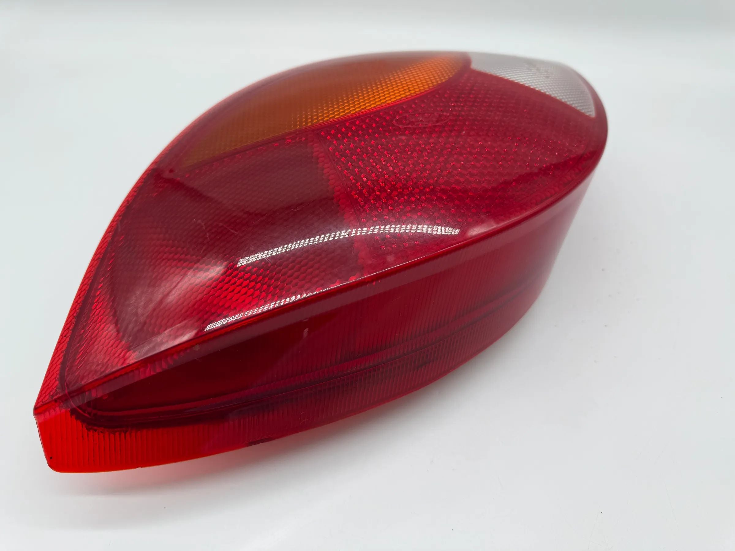 Ford KA RBT rear light tail light right R1 393666 / 97KG13A602 