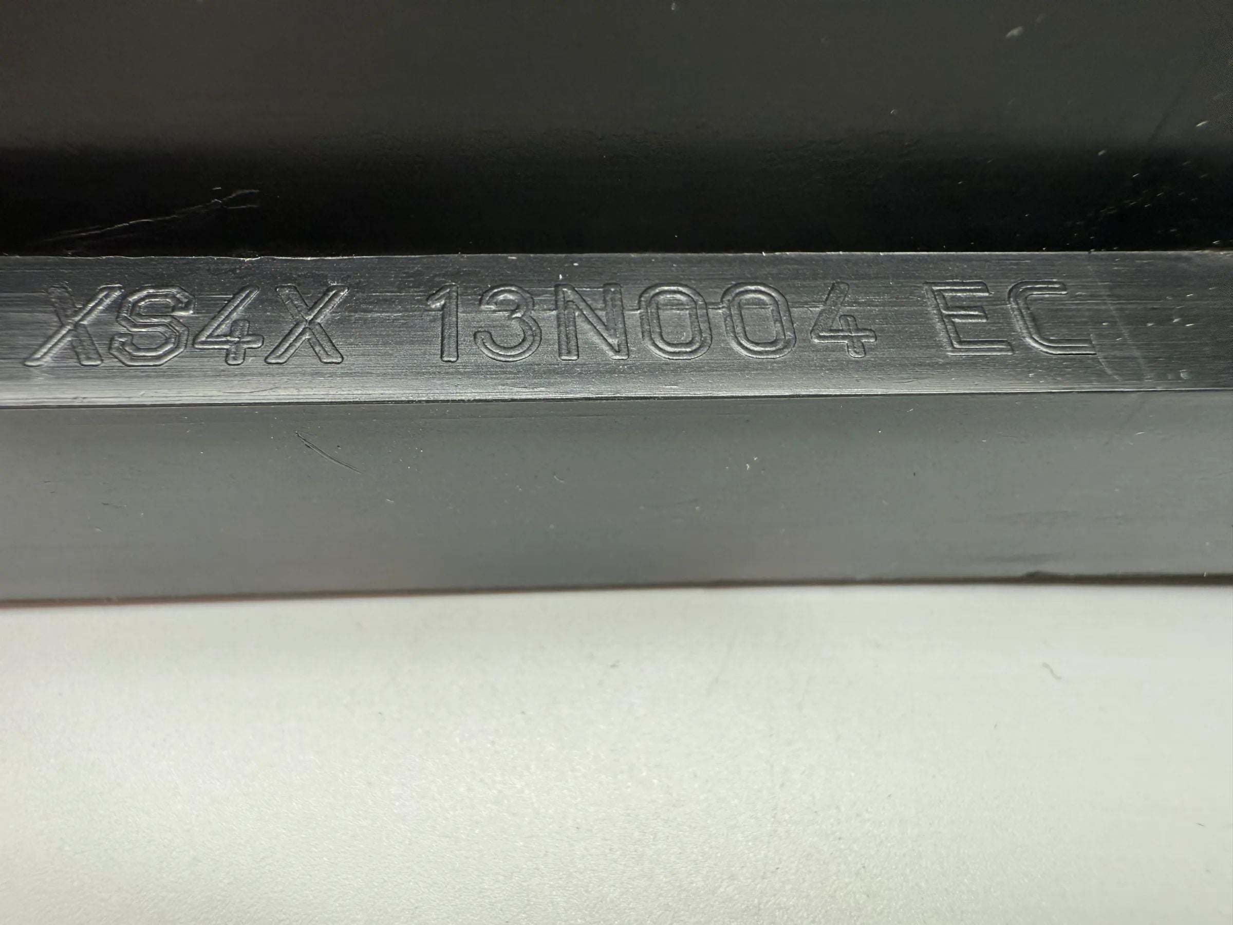 フォード フォーカス 純正 右 リアランプランプホルダー XS4X13N004EC