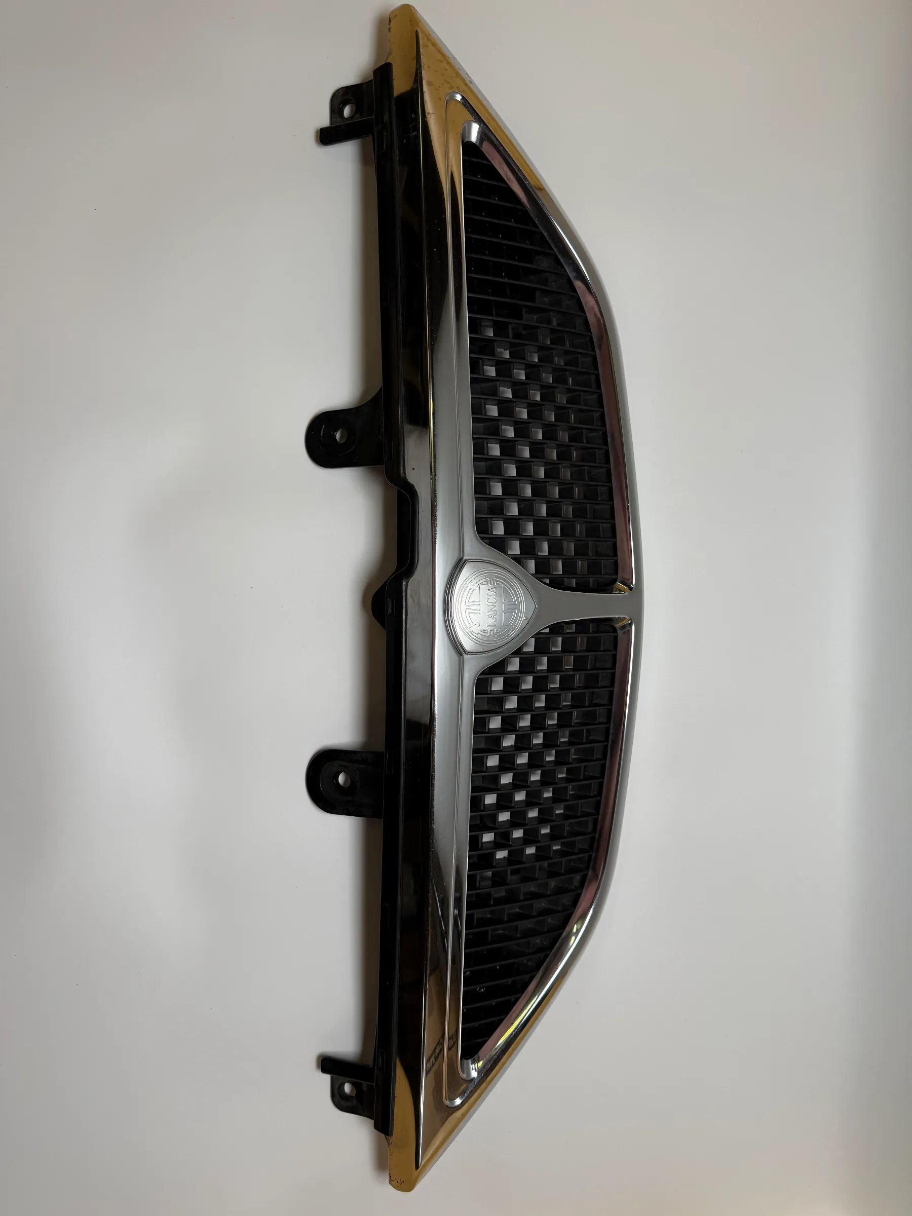 Calandre Grill Avant 86227 ZCP Lancia Y 1.4 840 2675492