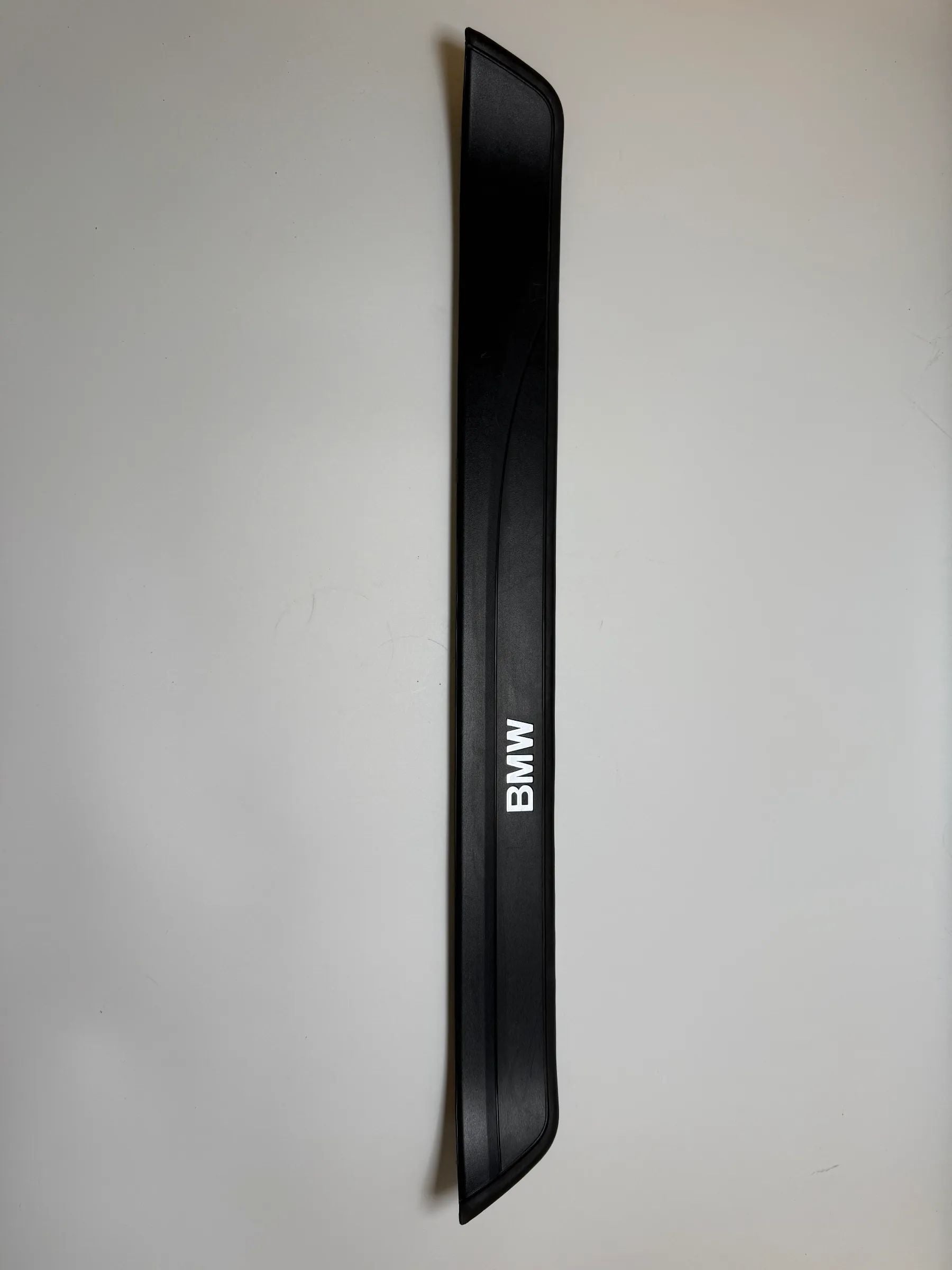 BMW 3er E90 E90N E91 E91N Modanatura soglia anteriore sinistra 51477060279 7060279