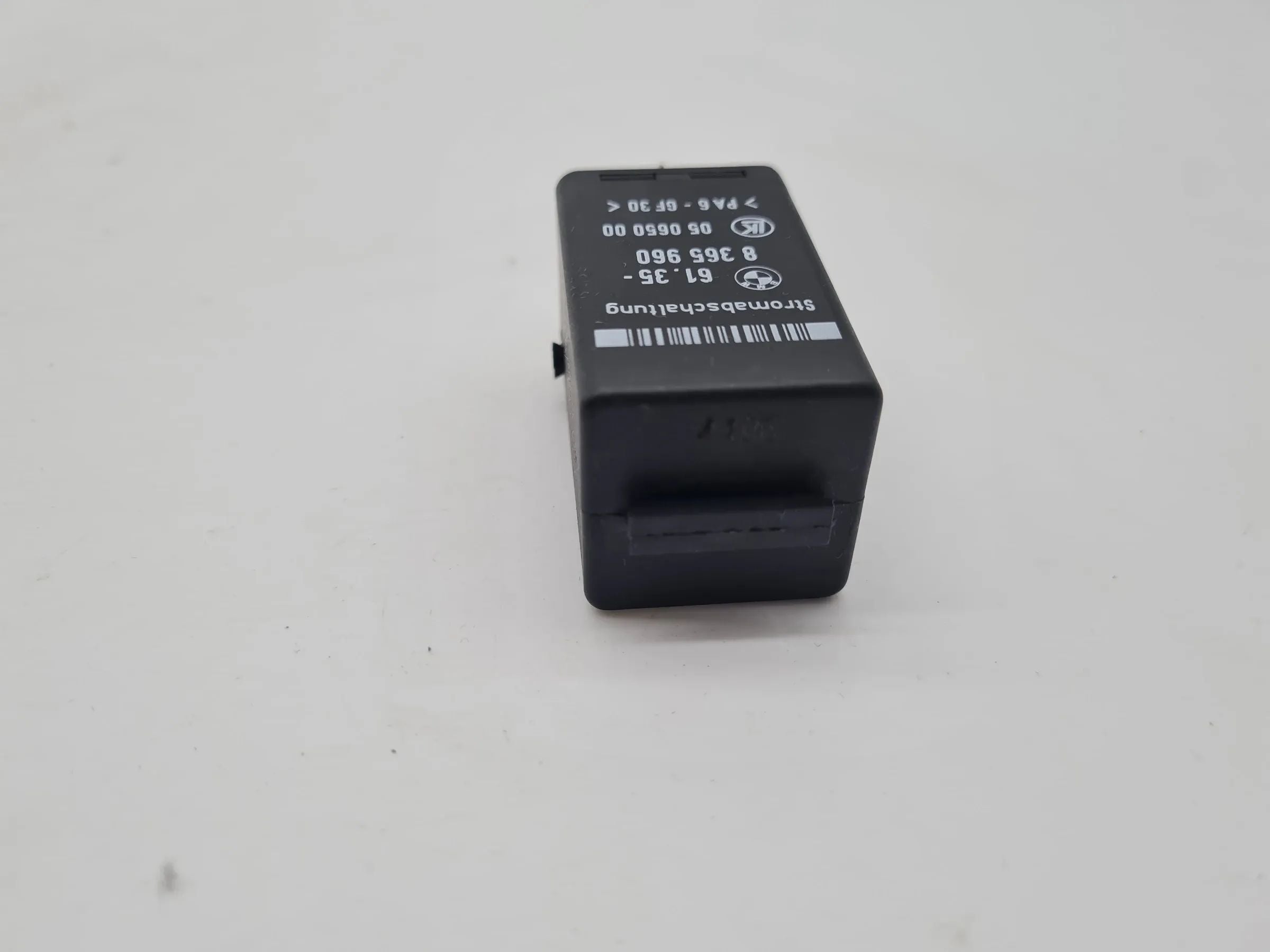 BMW 5er/7er/X5 E38/E39/E53 Ausschaltrelais 61.35-8365960 Original