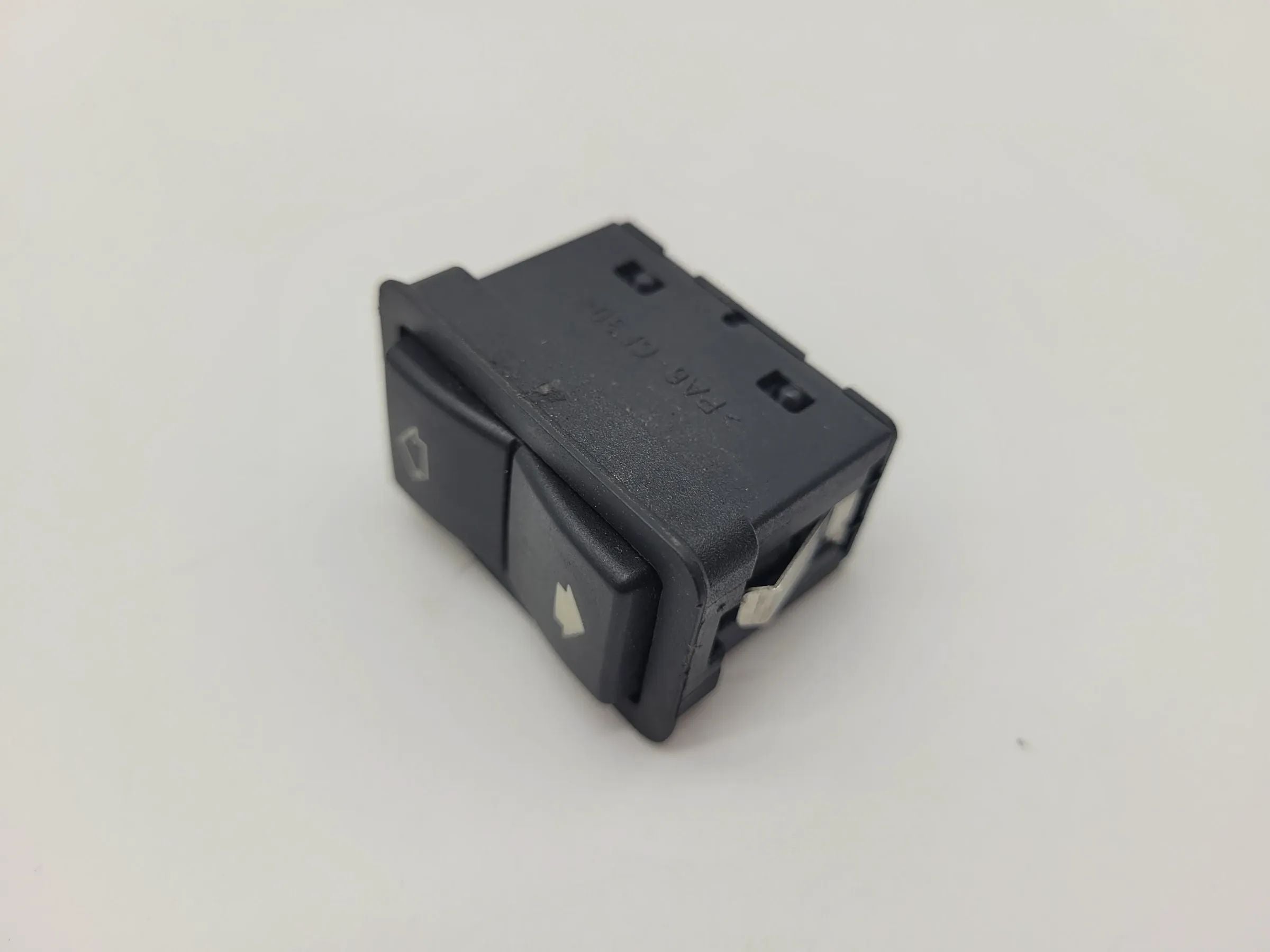 BMW 5er Touring E39 Fensterheberschalter L/R 8368974 (Original)
